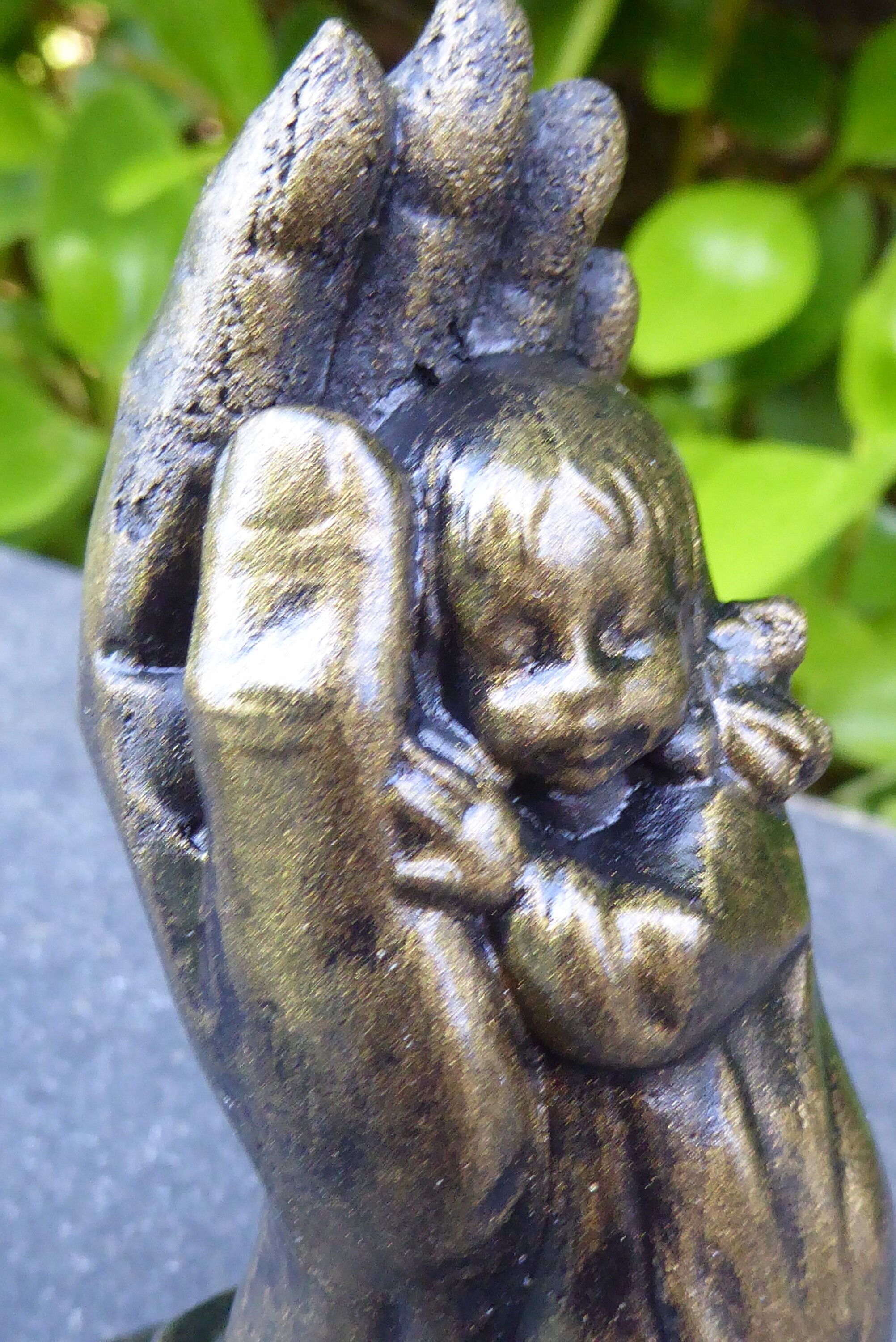 Exquisite Aged Brass Effect Child in Hand Cast Stone Garden Ornament 10cm tall