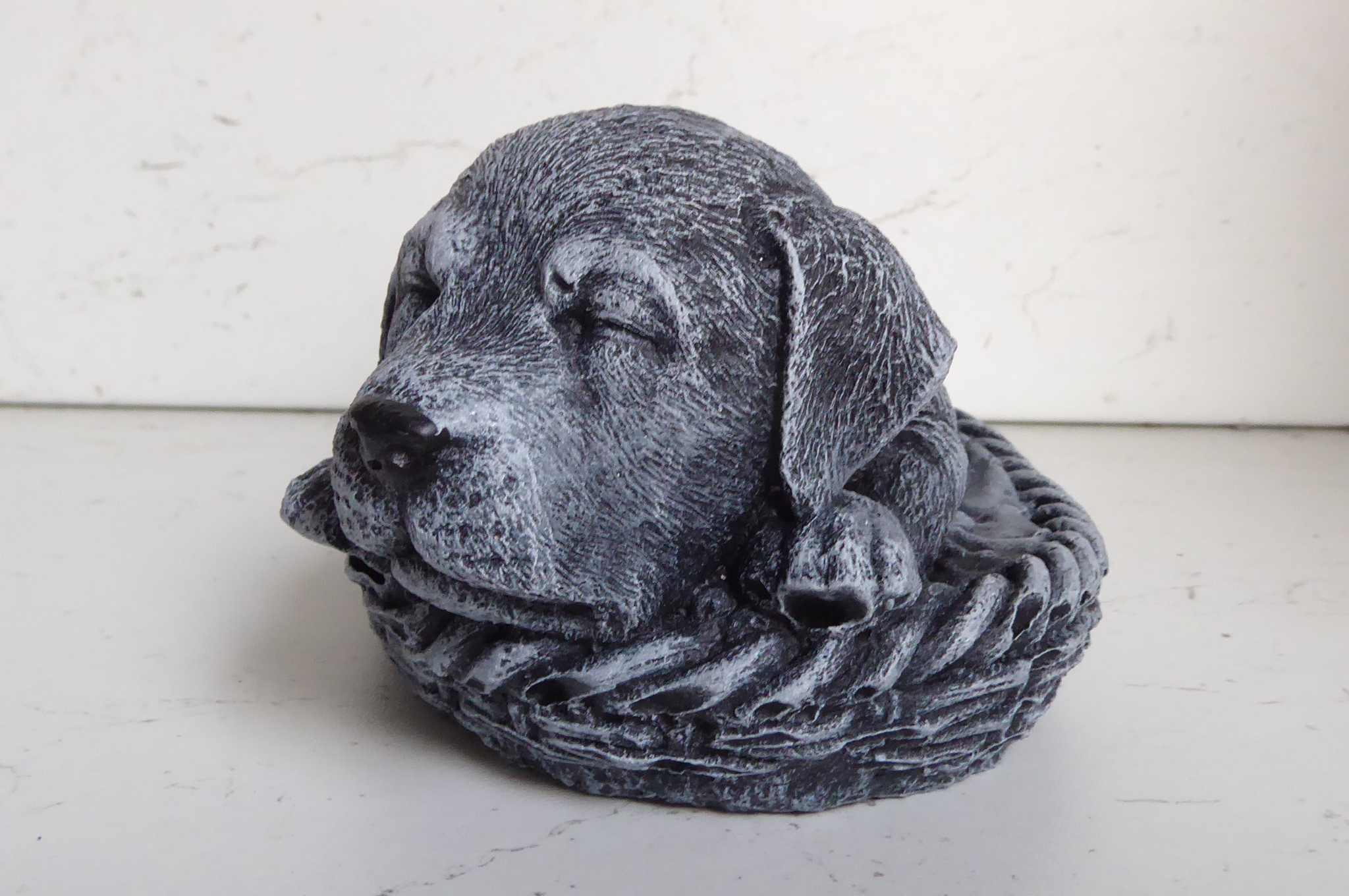 Handcrafted Cute Labrador in Basket Cast Stone Garden Ornament Aged Effect 15cm