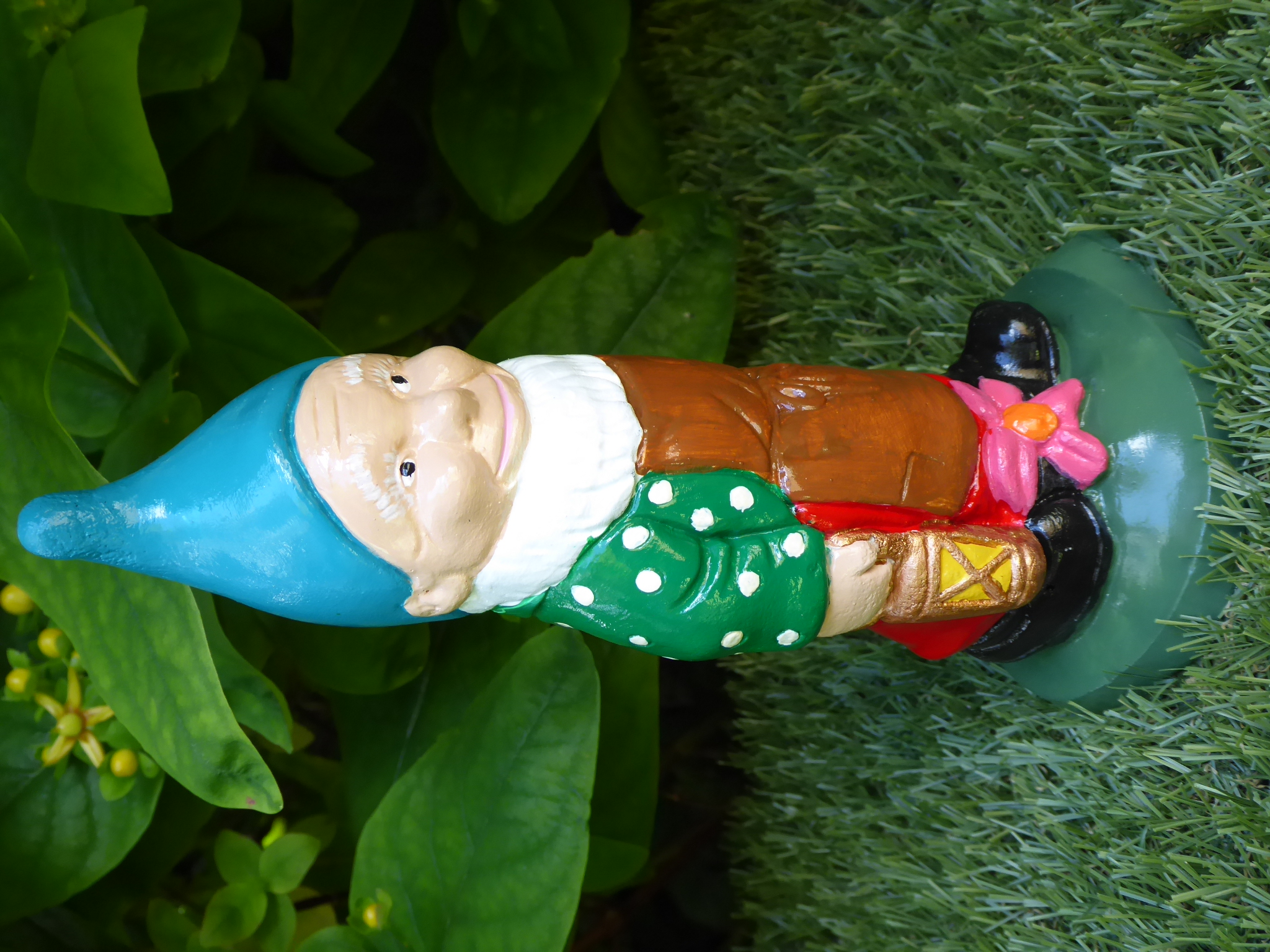 Handcrafted Garden Gnome with copper coloured lantern 20cm tall Cast Stone (concrete) Dwarf Garden O