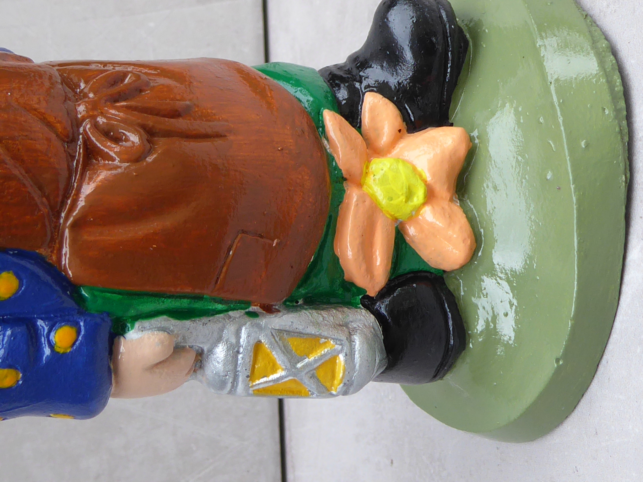 Handcrafted Garden Gnome with lantern 19cm tall Cast Stone (concrete) Dwarf