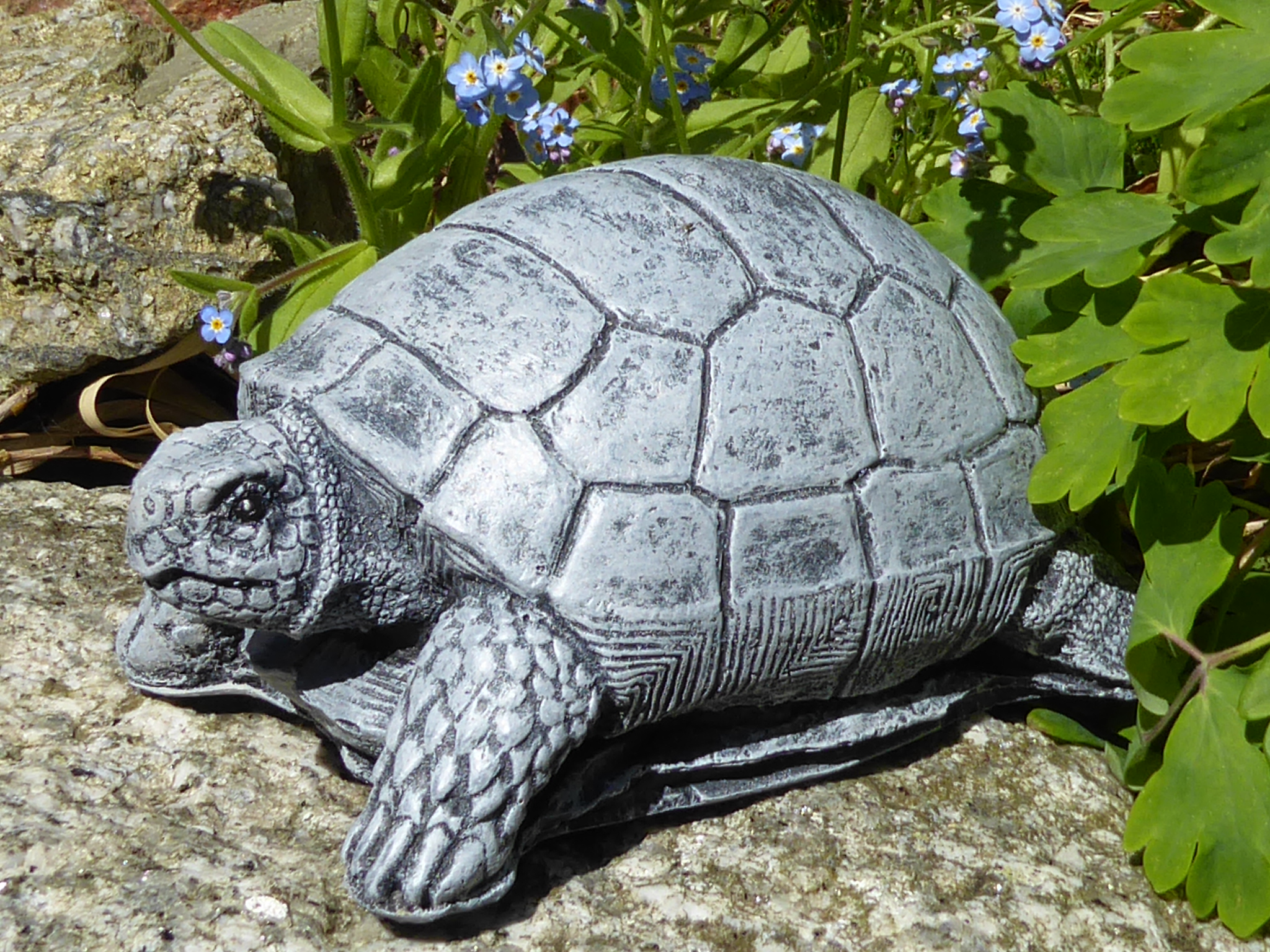 Tortoise Garden Ornament Highly Detailed Handcrafted Cast Stone 18cm long
