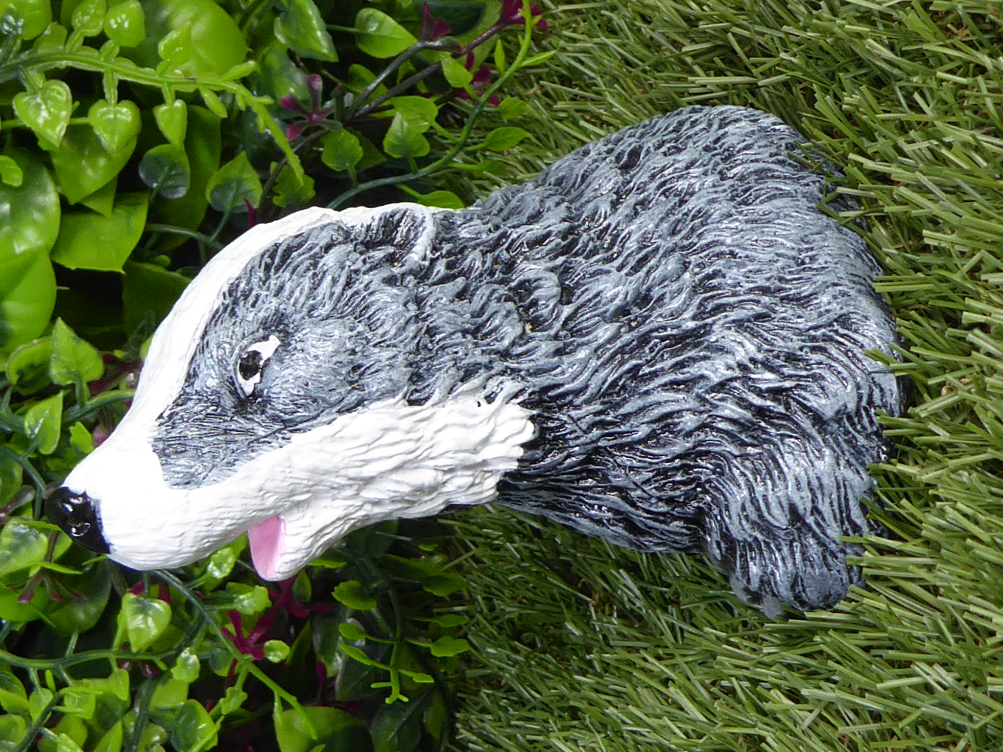 Handcrafted & Hand Painted Badger Head ~ Bust Cast Stone Garden Ornament – Garden Statue 10cm tall