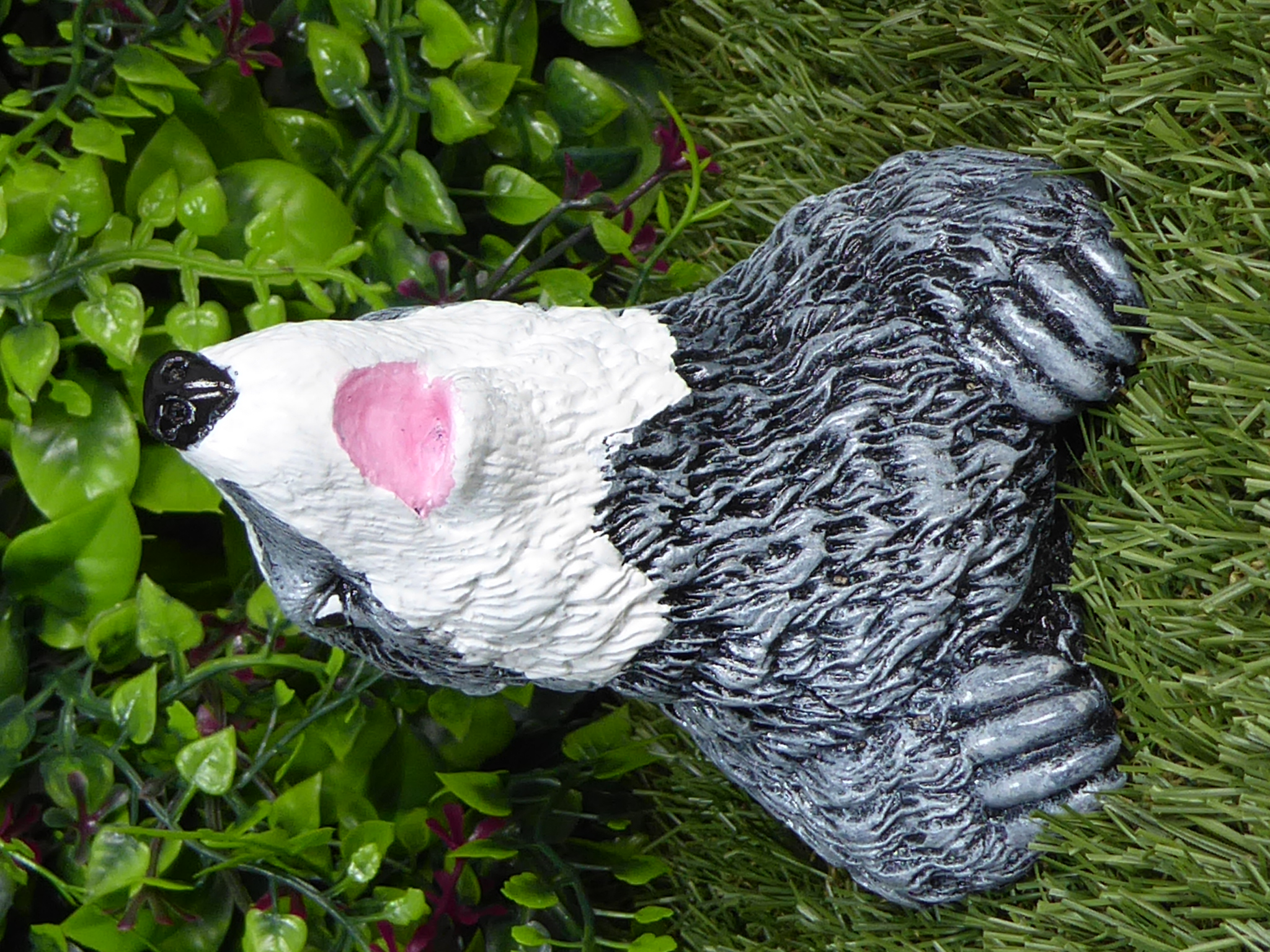 Handcrafted & Hand Painted Badger Head ~ Bust Cast Stone Garden Ornament – Garden Statue 10cm tall