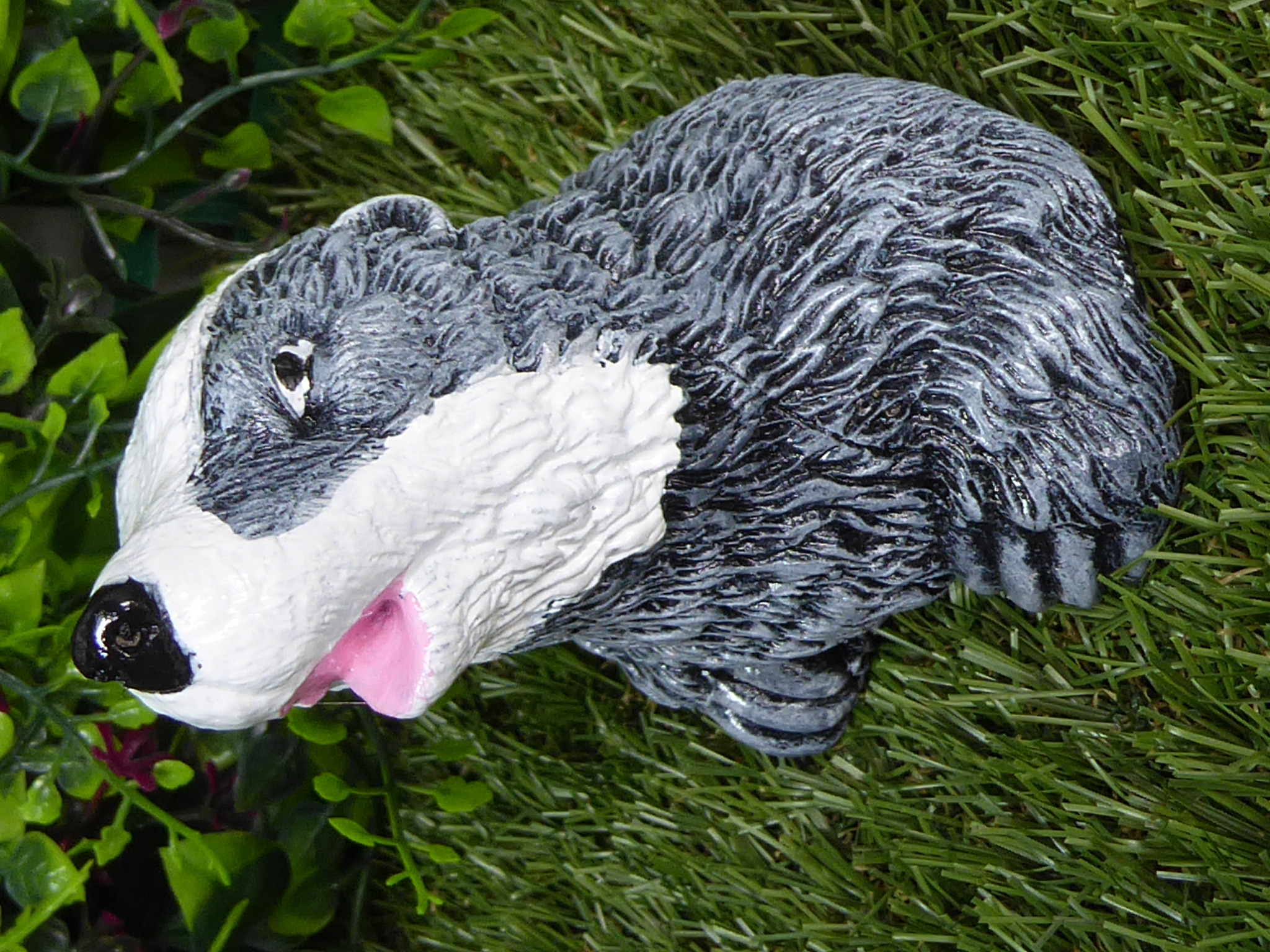 Handcrafted & Hand Painted Badger Head ~ Bust Cast Stone Garden Ornament – Garden Statue 10cm tall