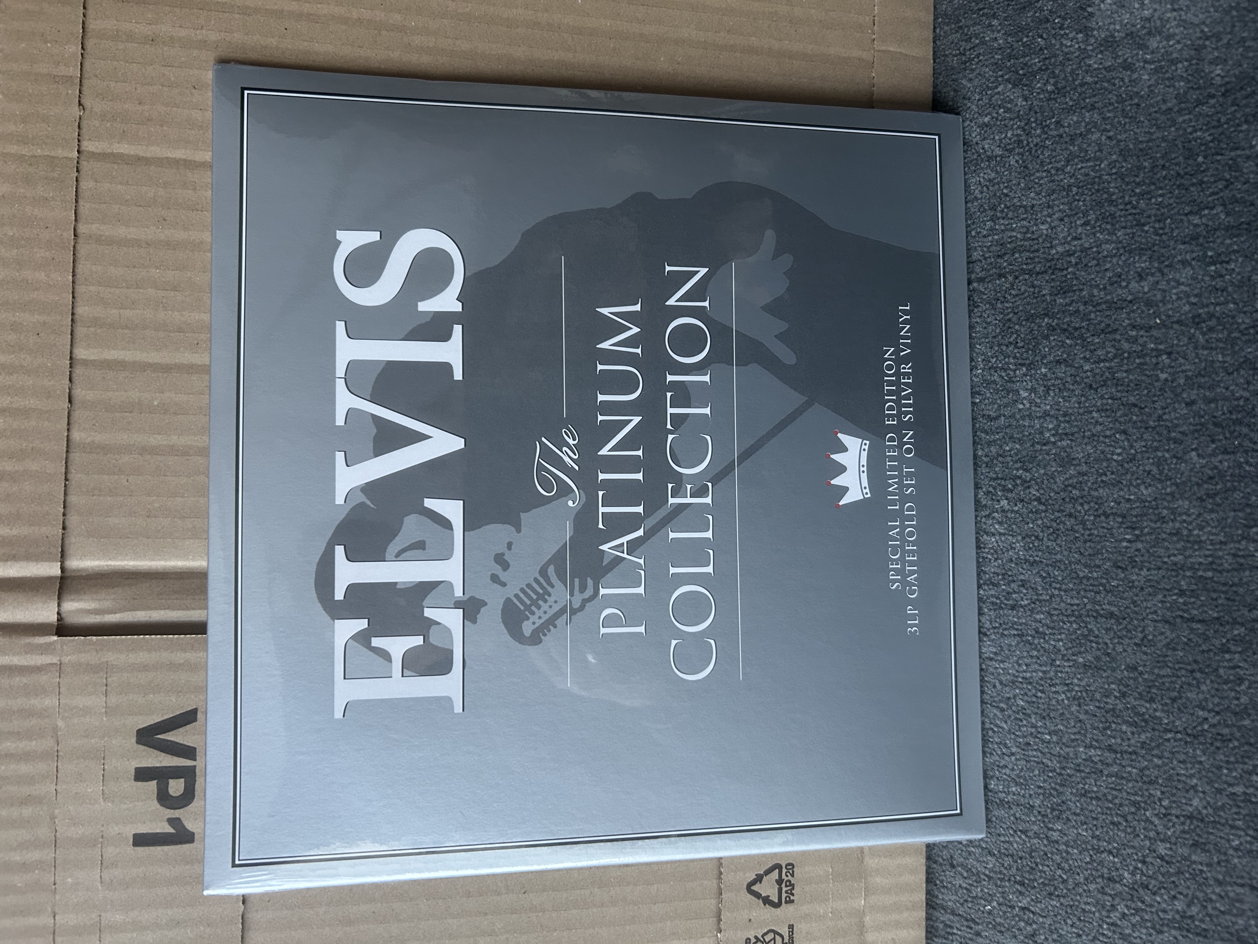 Elvis - The Platinum Collection