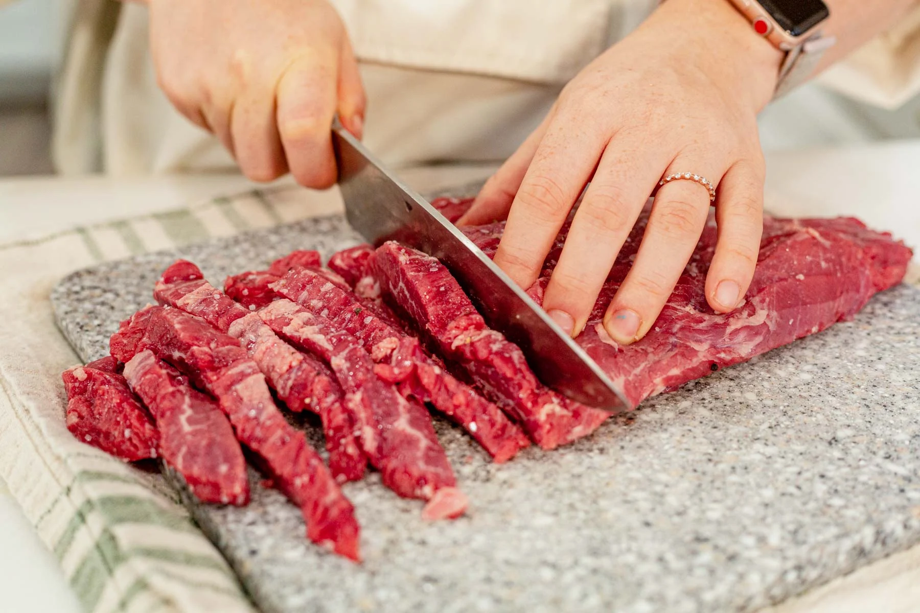 Why a Sharp Knife Matters When Cutting Meat