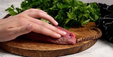 How long to keep meat in the fridge?