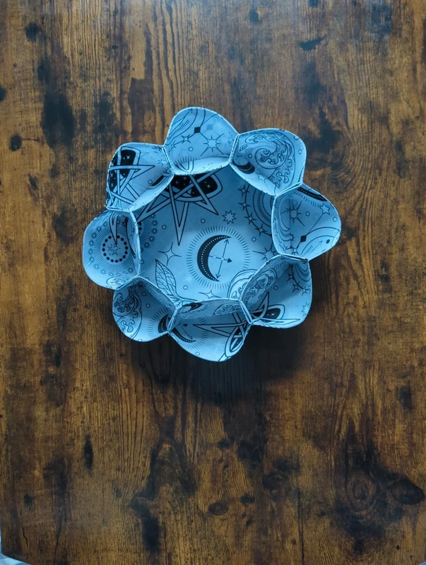 Handmade Multi-Function Textile Scalloped Bowl - Moon - Black and White