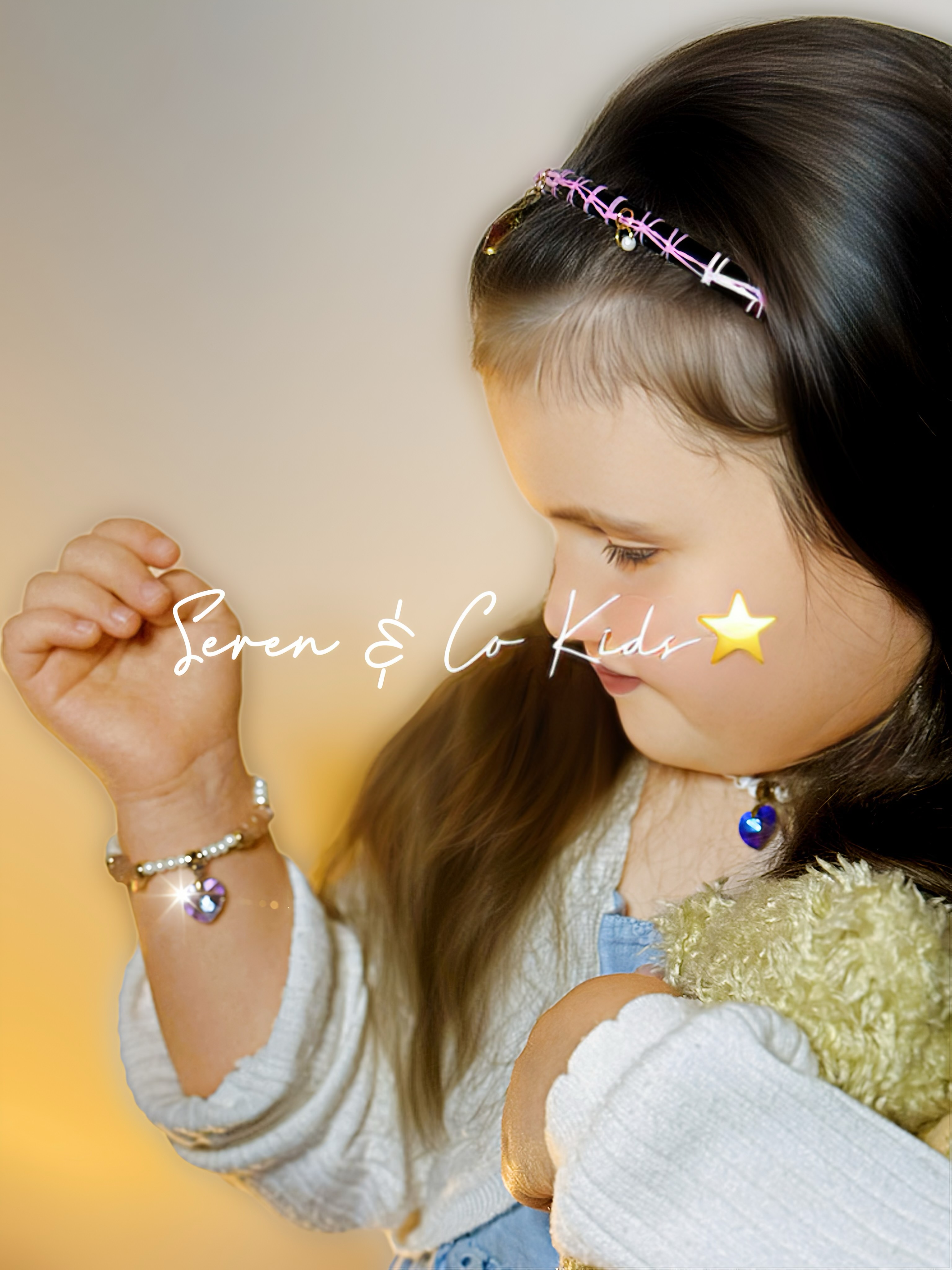 Seren & Co Kids Cherished heart charm bracelet (Pink Calcite, gold plating)