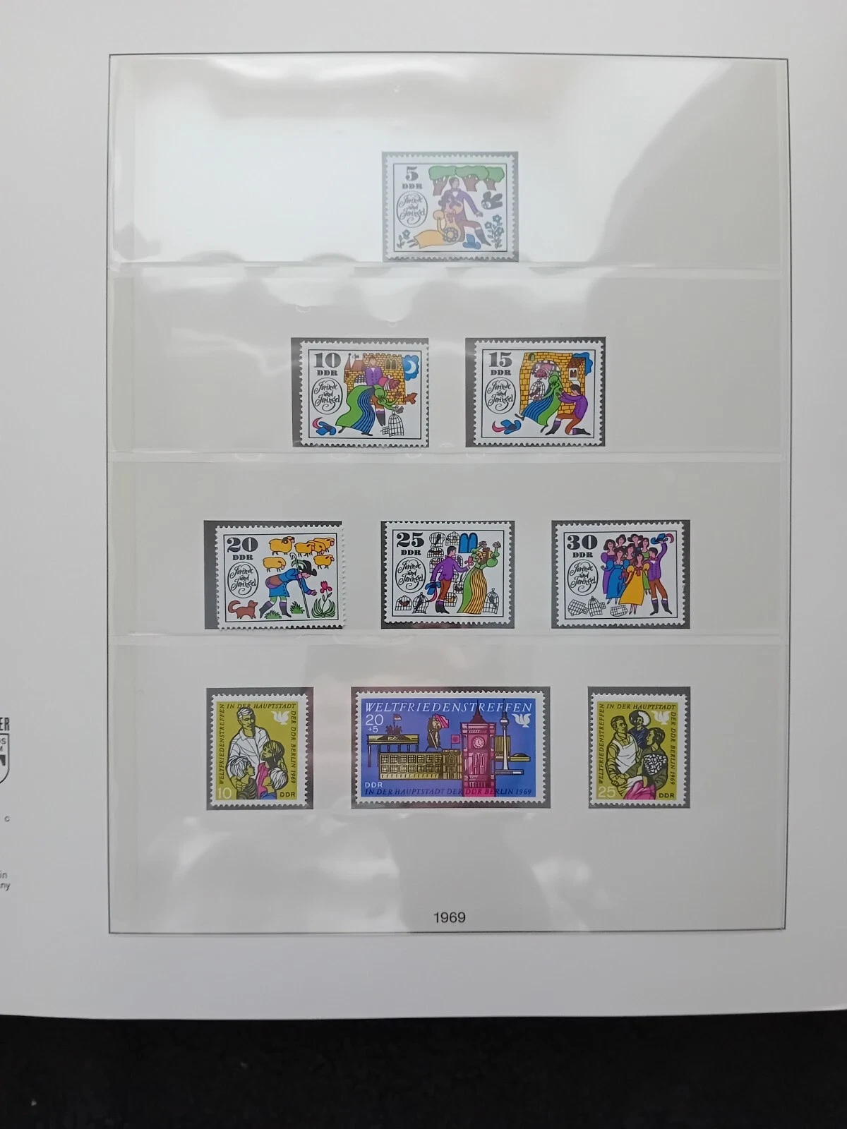 Germany DDR 1968-1971 MNH stamps in album appears 100% complete