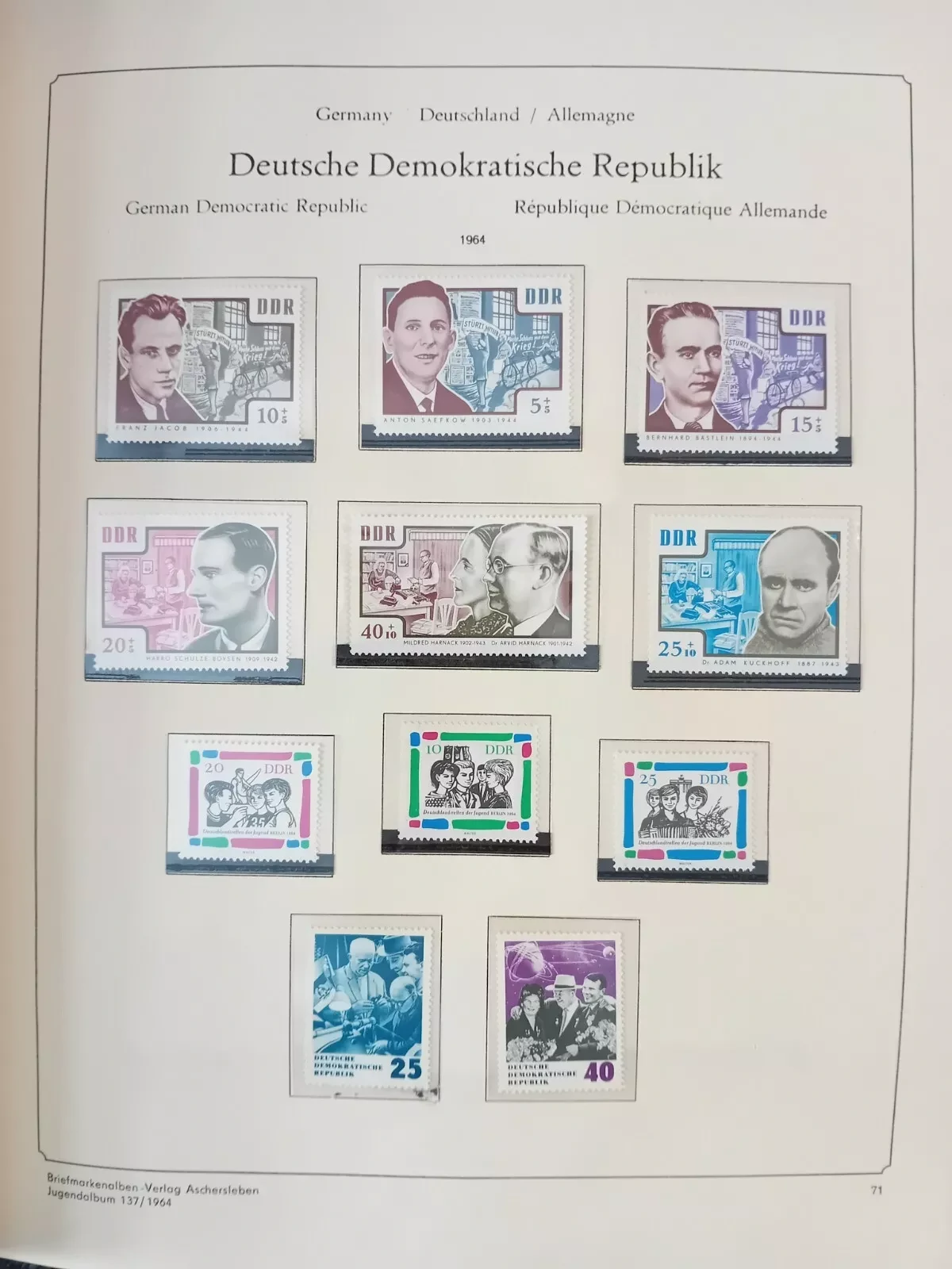 E Germany DDR 1962-1970 MNH stamps in album approx. 80% complete