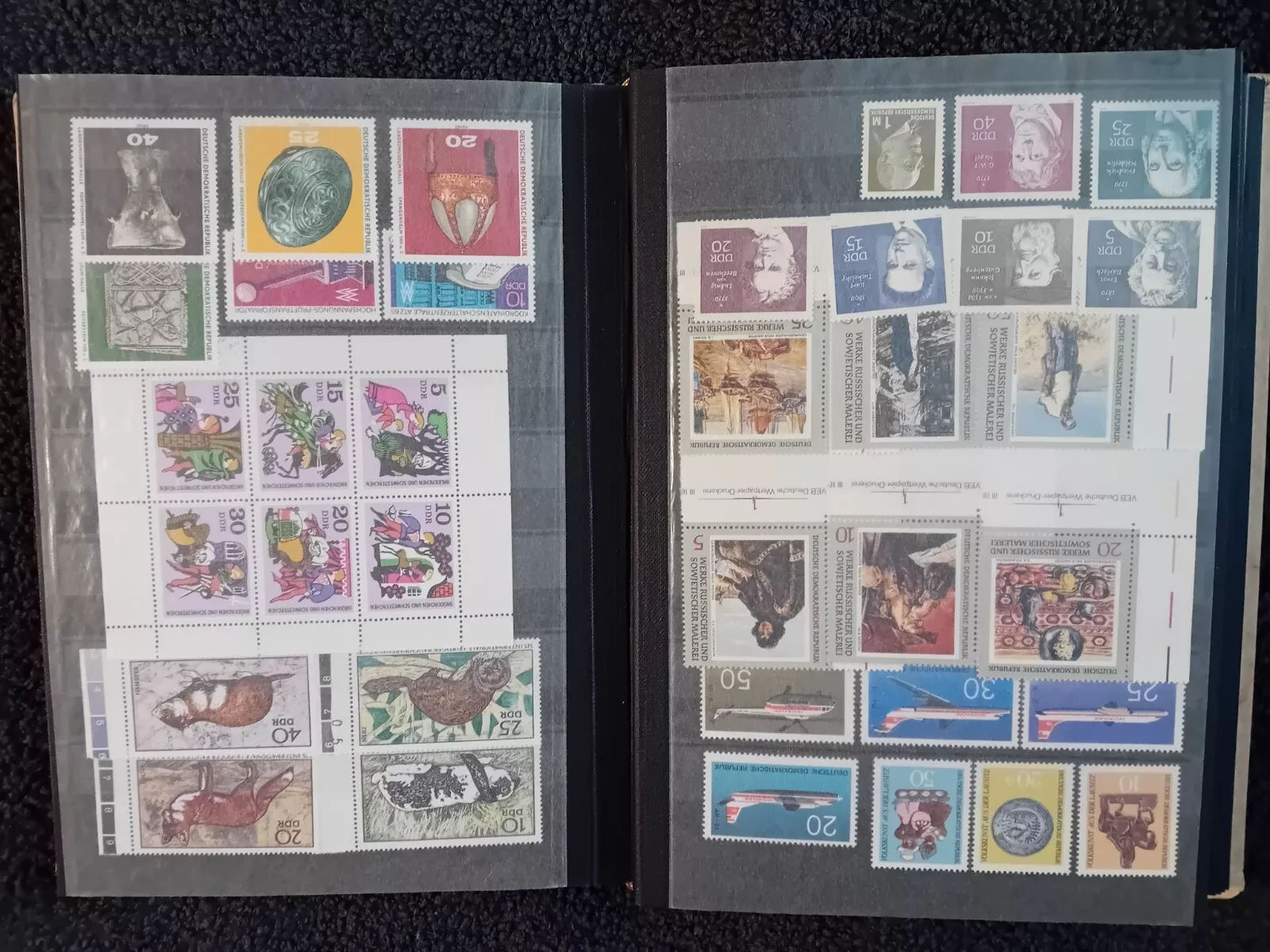 2 E Germany DDR MNH stamp smaller albums