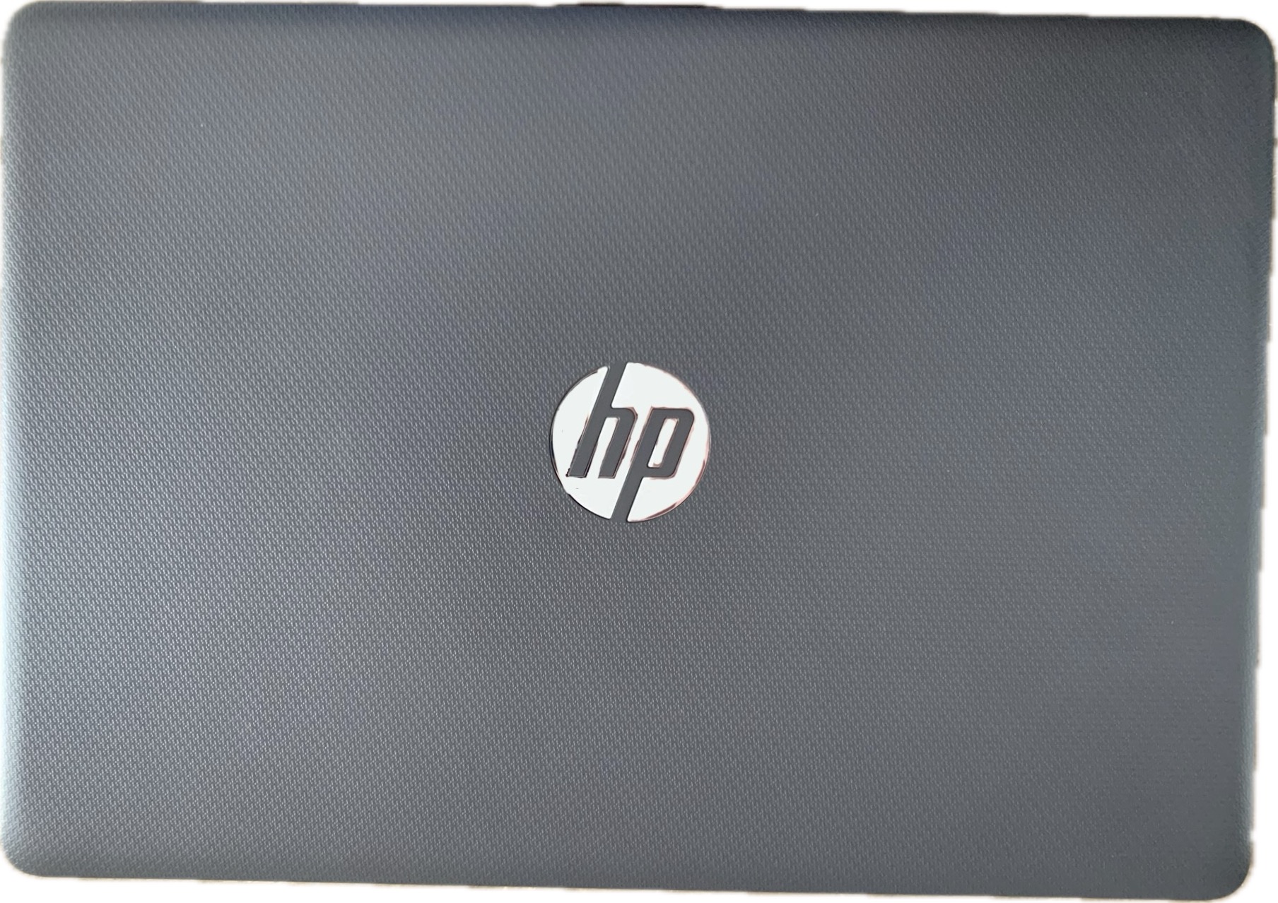 Laptop HP 240 G7 – Potencia y buen precio