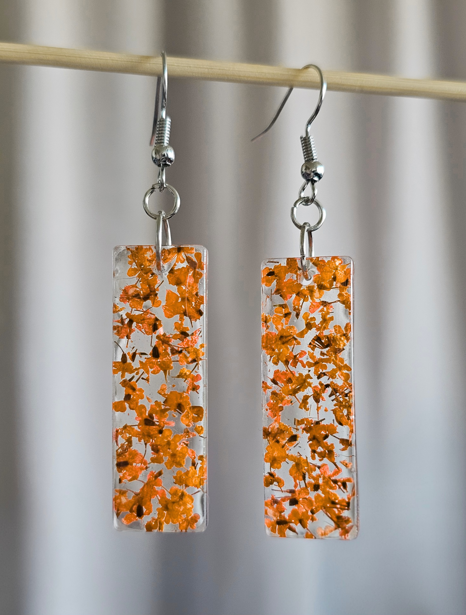Elegant 7cm Rectangular Resin Earrings with Dried Flowers - Handmade Jewellery