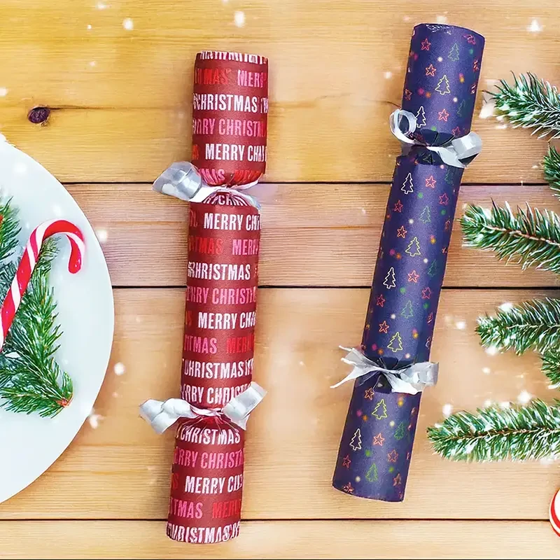 Merry Christmas on Cranberry - DIY Cracker Kit - Set of 6