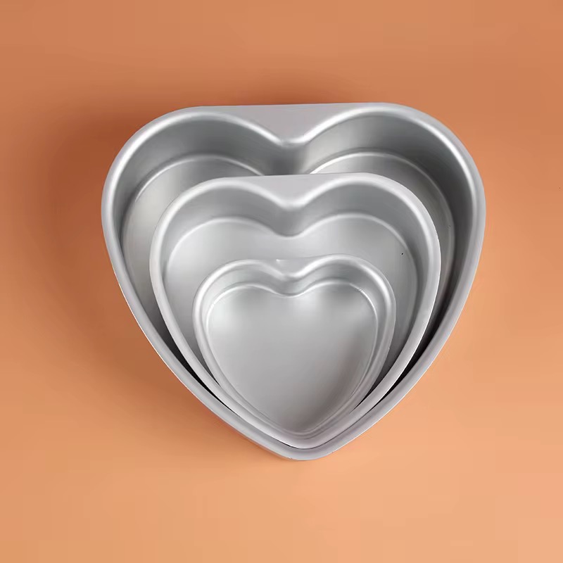 HEART SHAPED PAN