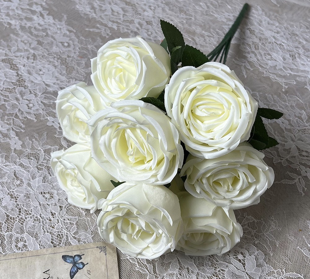 9 PIECE ROYAL ROSE BOUQUET