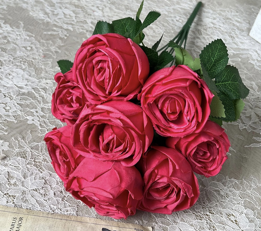 9 PIECE ROYAL ROSE BOUQUET