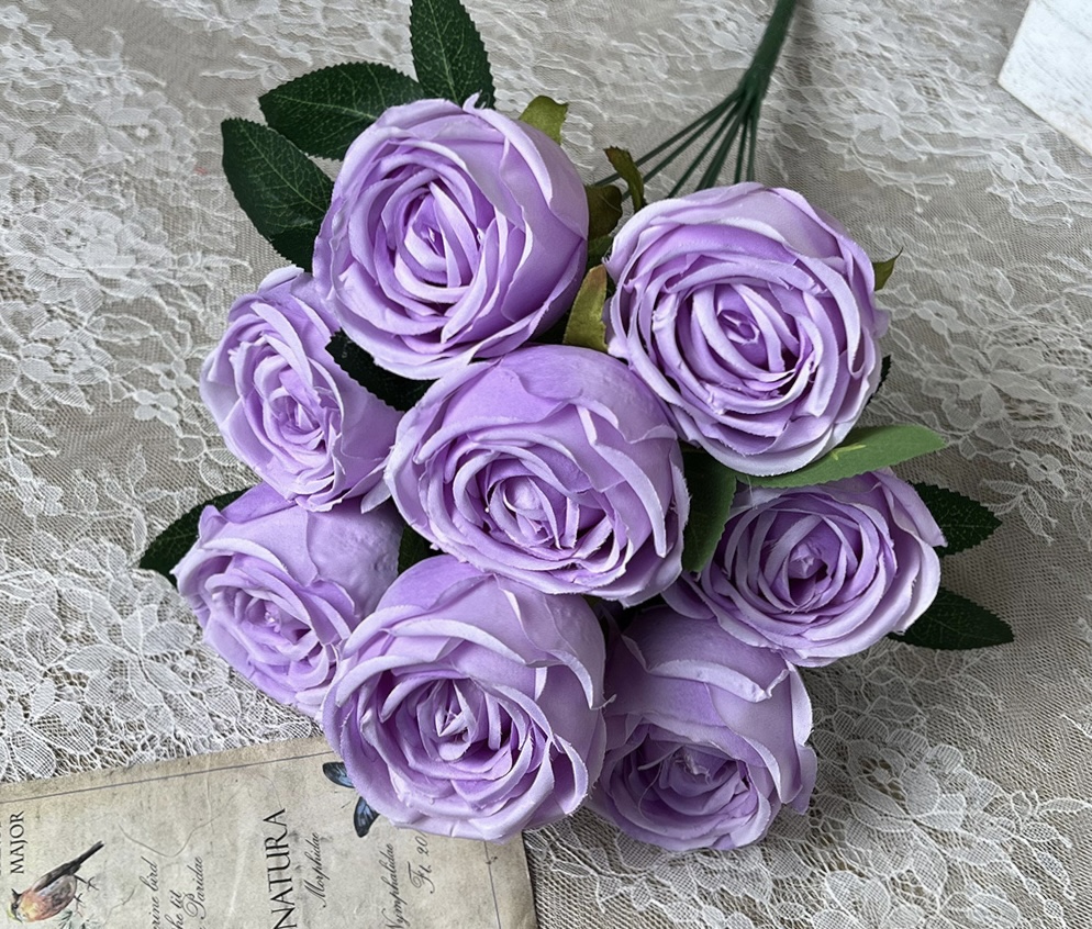 9 PIECE ROYAL ROSE BOUQUET