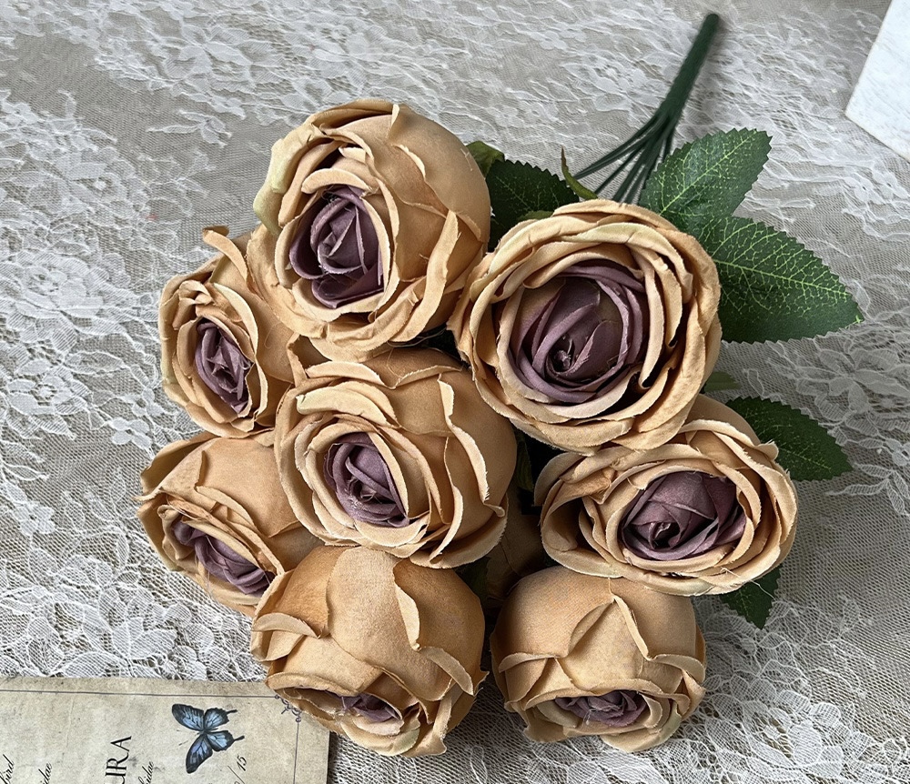 9 PIECE ROYAL ROSE BOUQUET