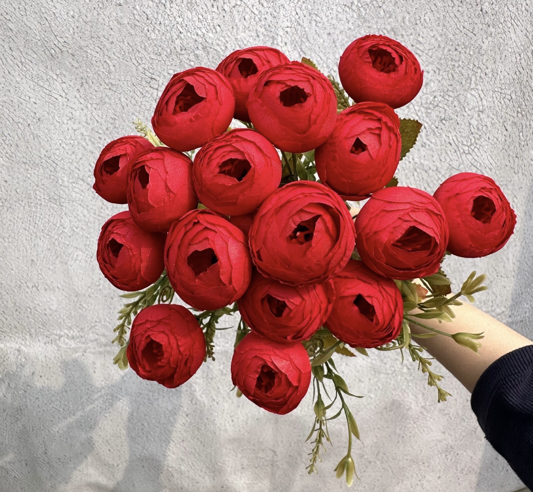 18 HEAD TEA ROSE / ROSE BUDS