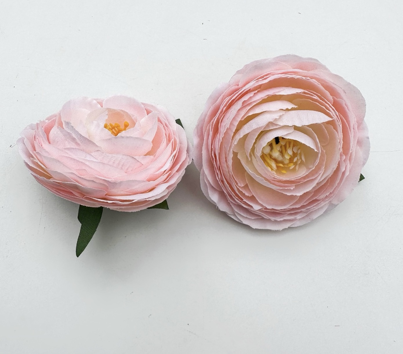 RANUNCULUS HEAD FLOWER