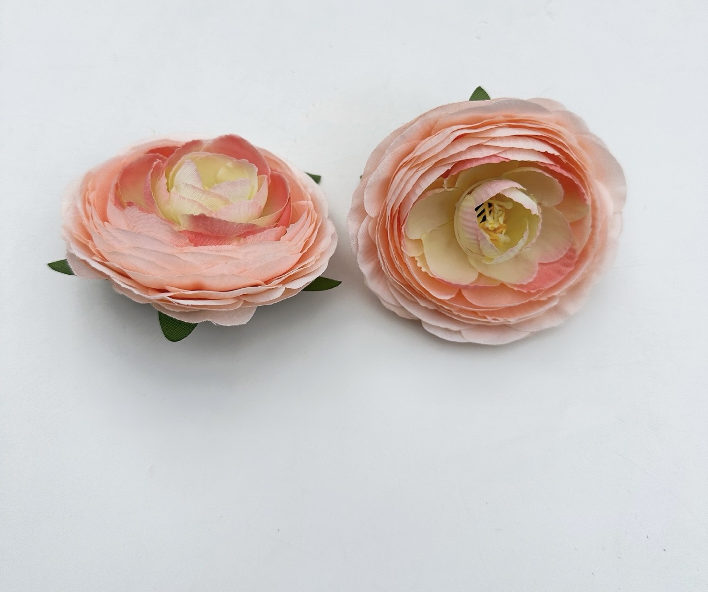 RANUNCULUS HEAD FLOWER