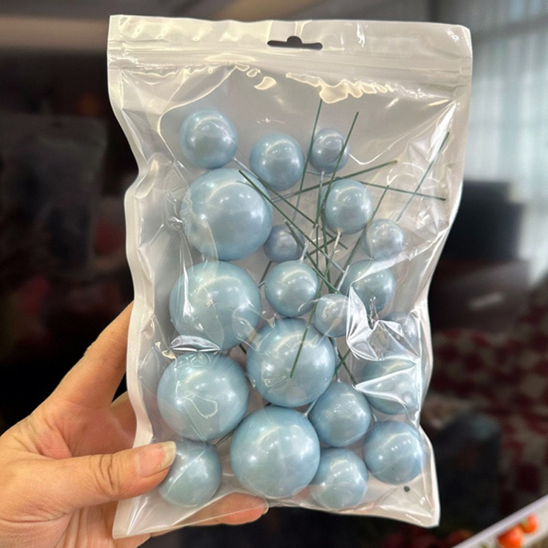 PEARLESCENT CAKE BALLS