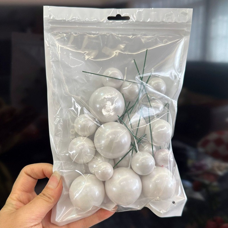 PEARLESCENT CAKE BALLS