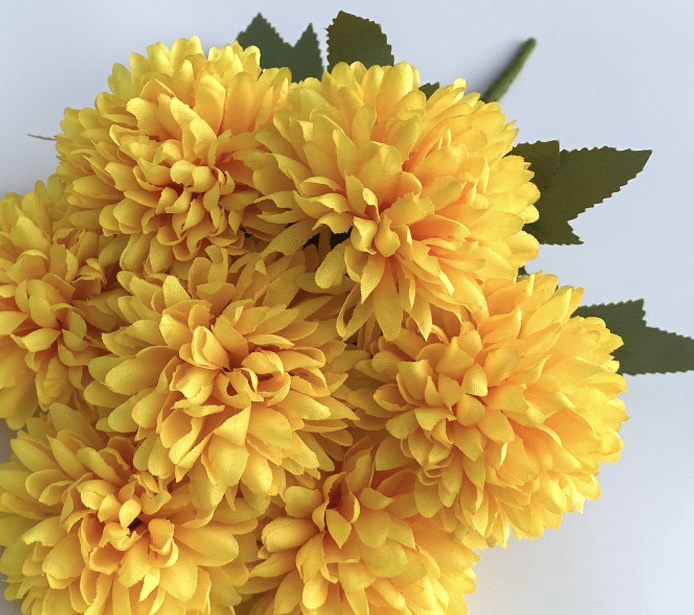 9 HEADS CHRYSANTHEMUM