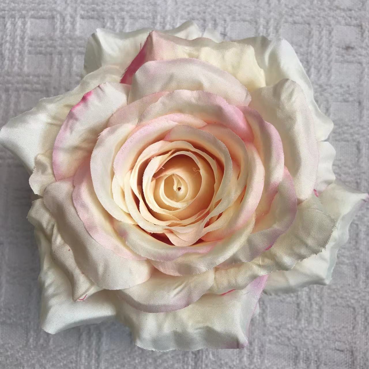 THAILAND QUEEN ROSE HEAD