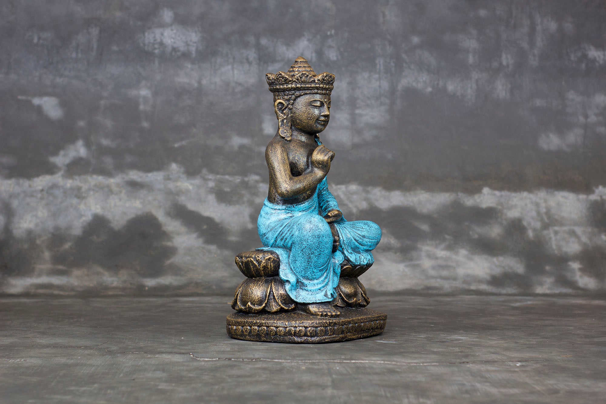 Sitting Relaxing Buddha Sculpture