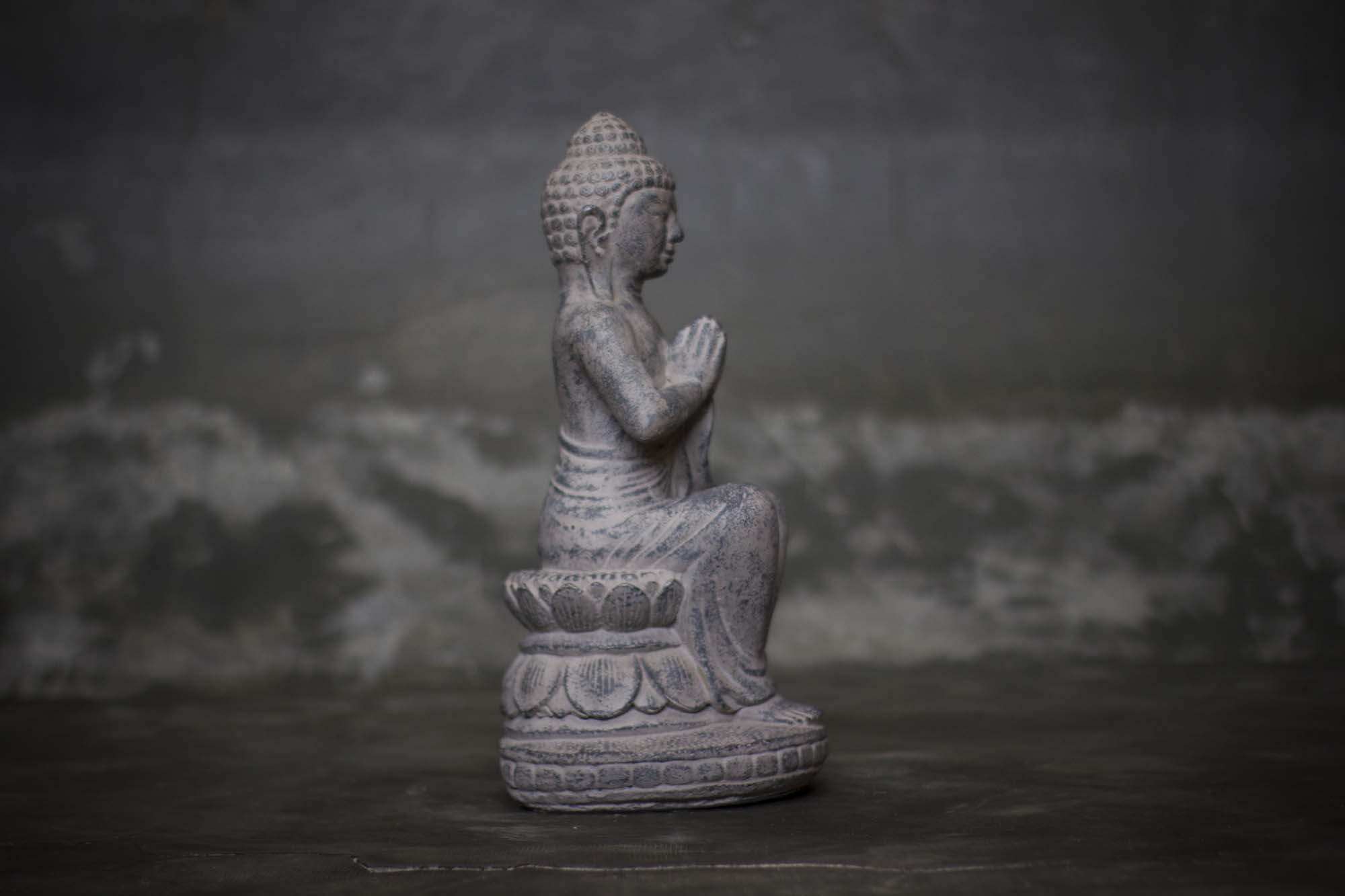 Sitting Praying Buddha Sculpture