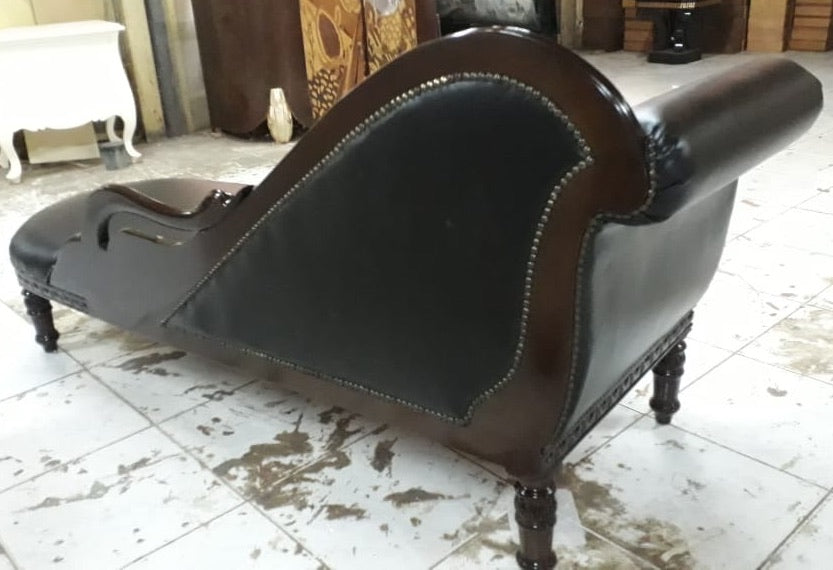 High-Quality Leather Sofa - Crafted in Bali