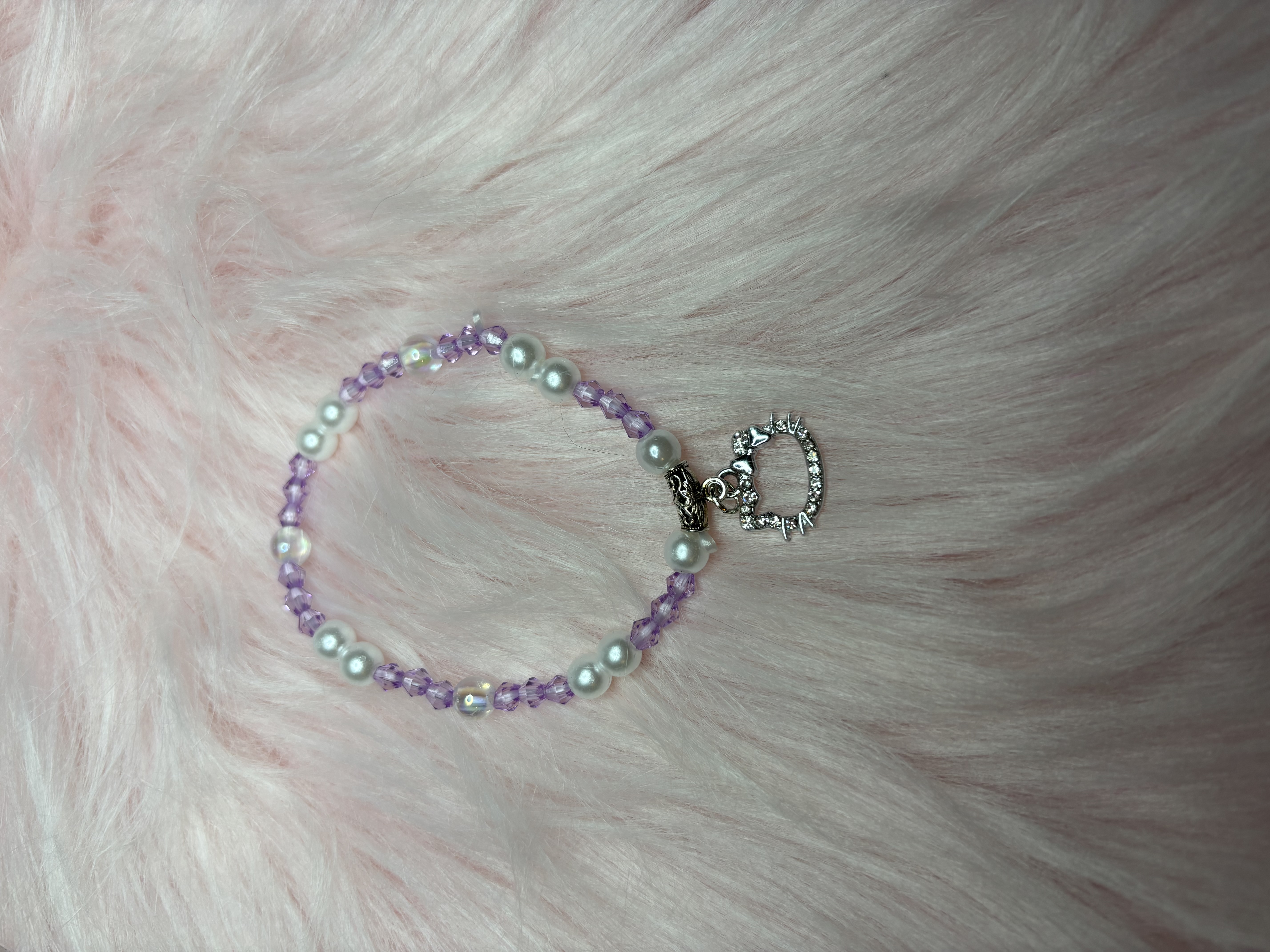 Elastic bead bracelet