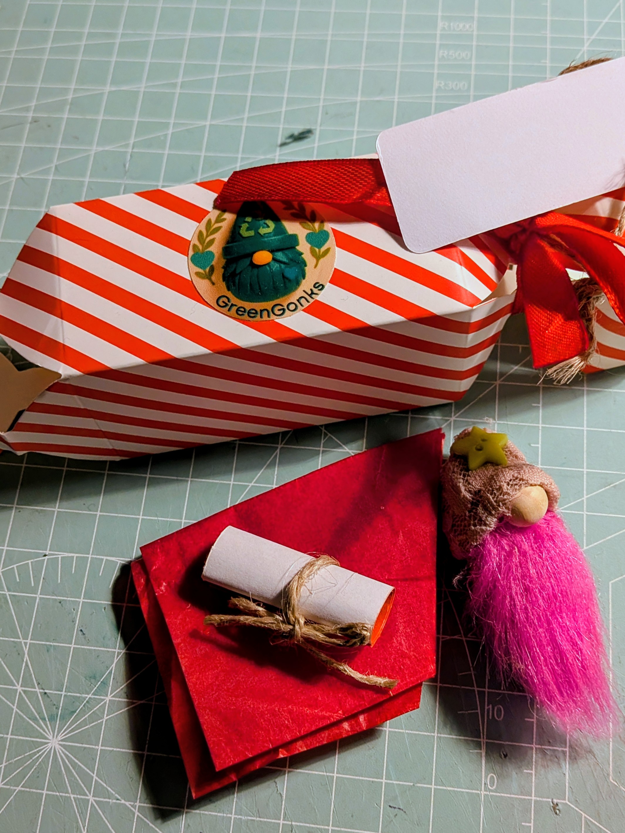 GONK CRACKER GIFT BOX