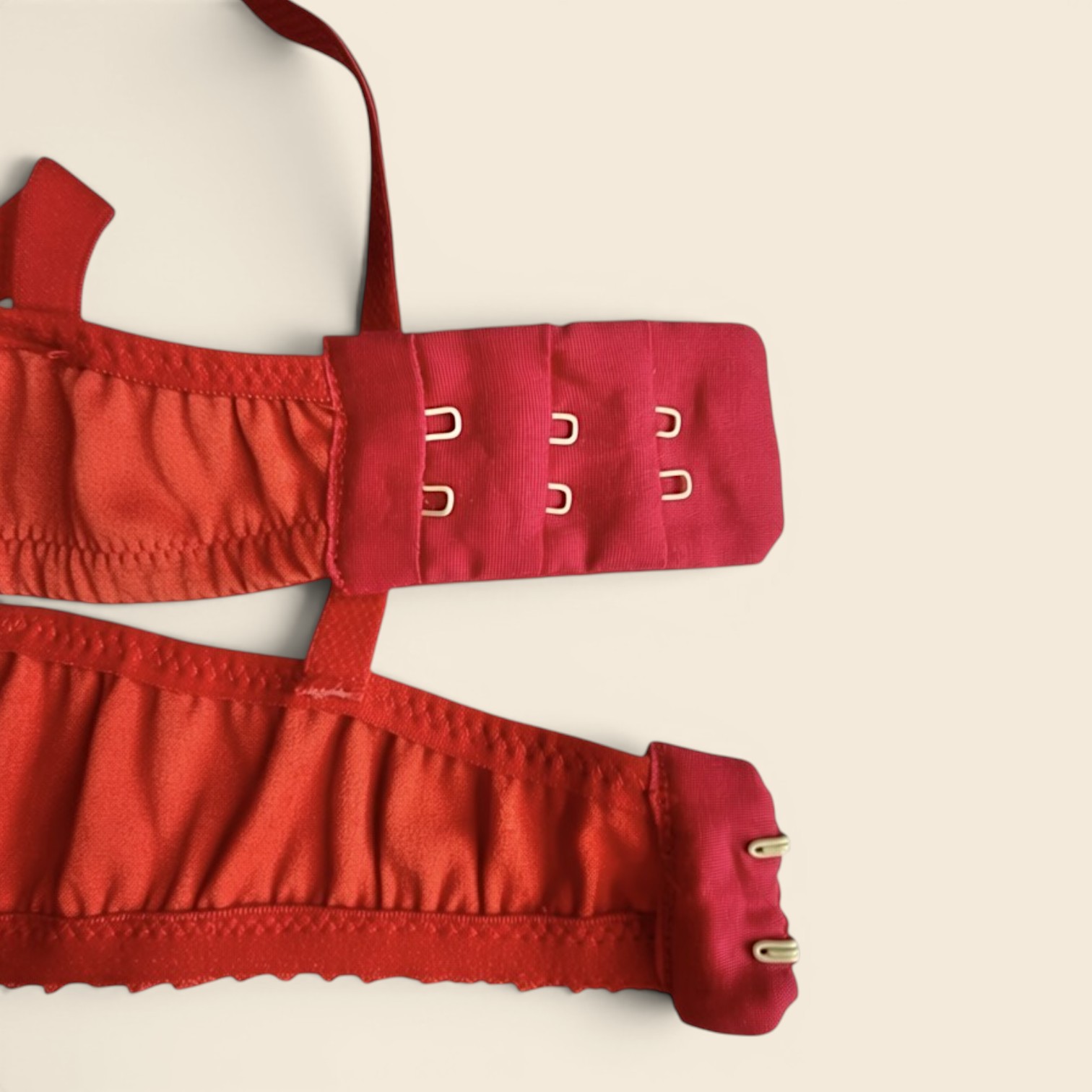 Red Seaweed Brassiere