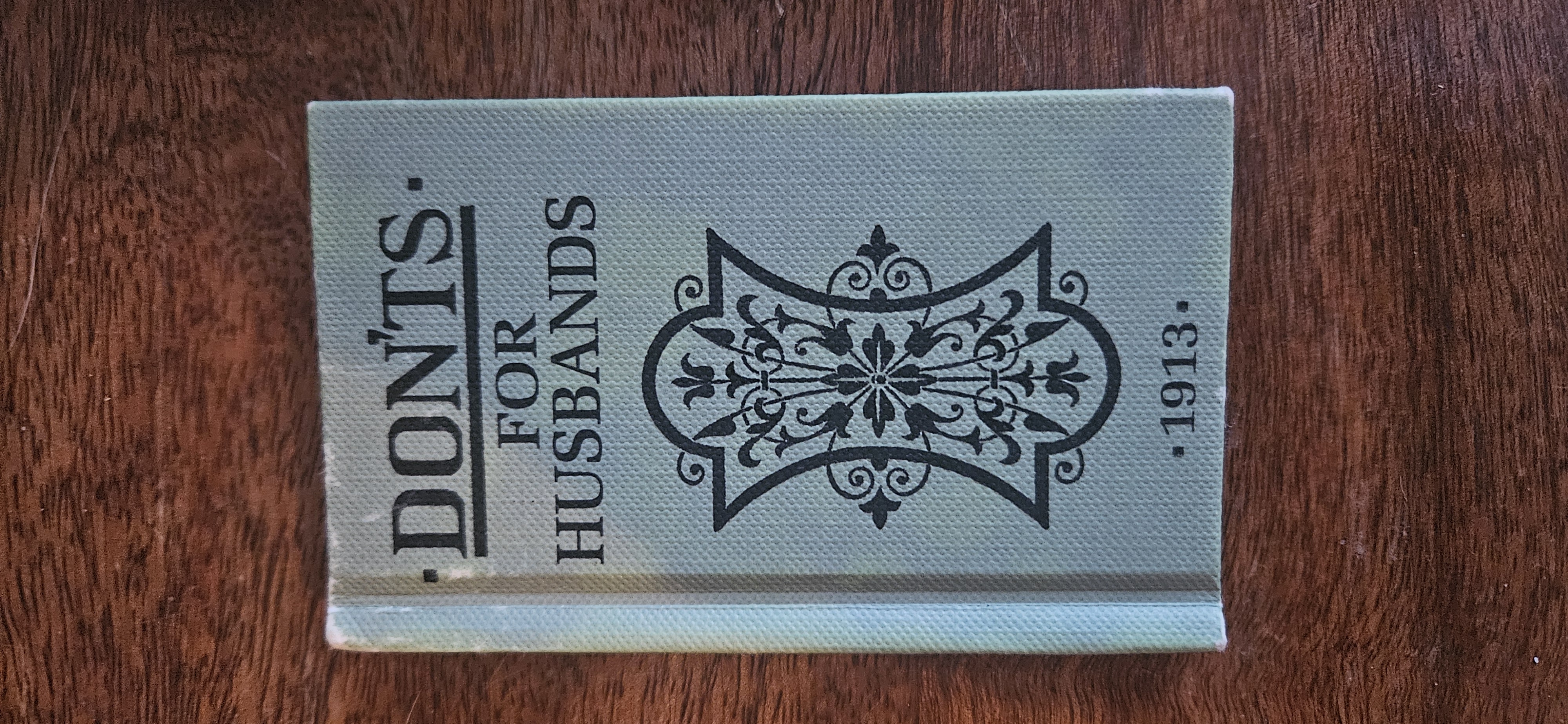Vintage 1913 Donts miniature books