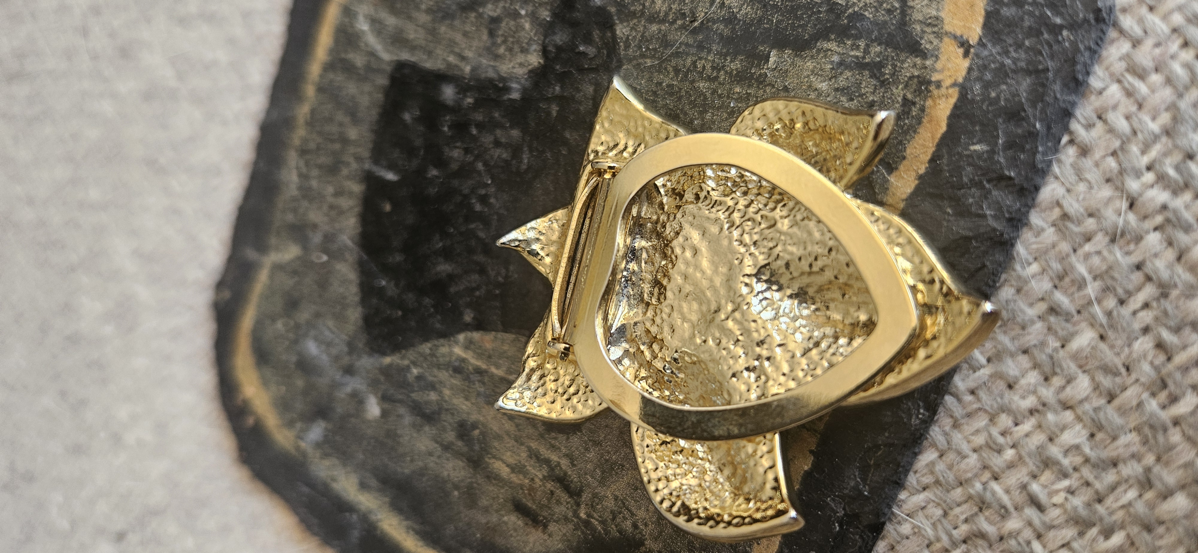 Vintage Flower Scarf Clip