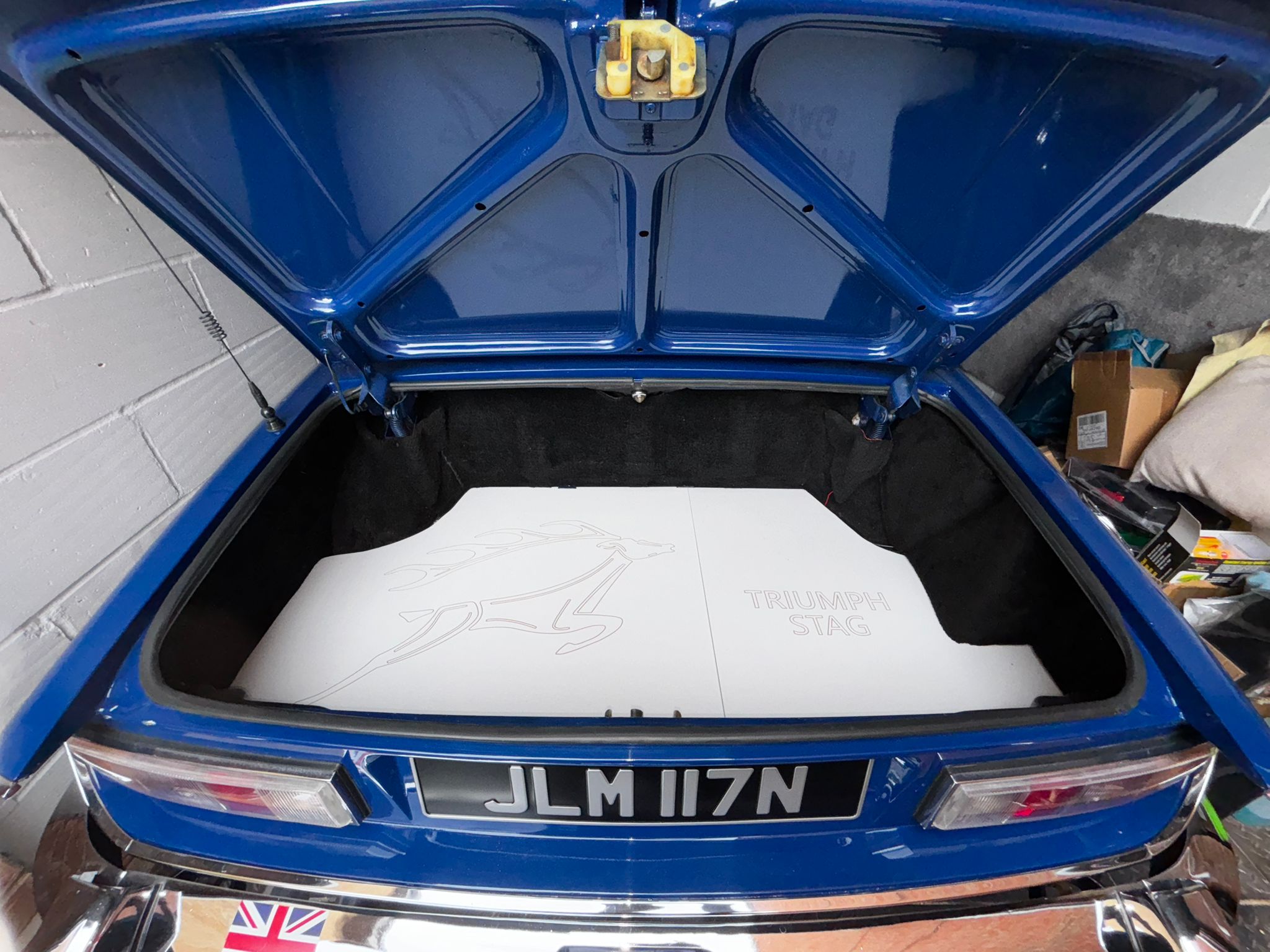 Triumph stag boot board