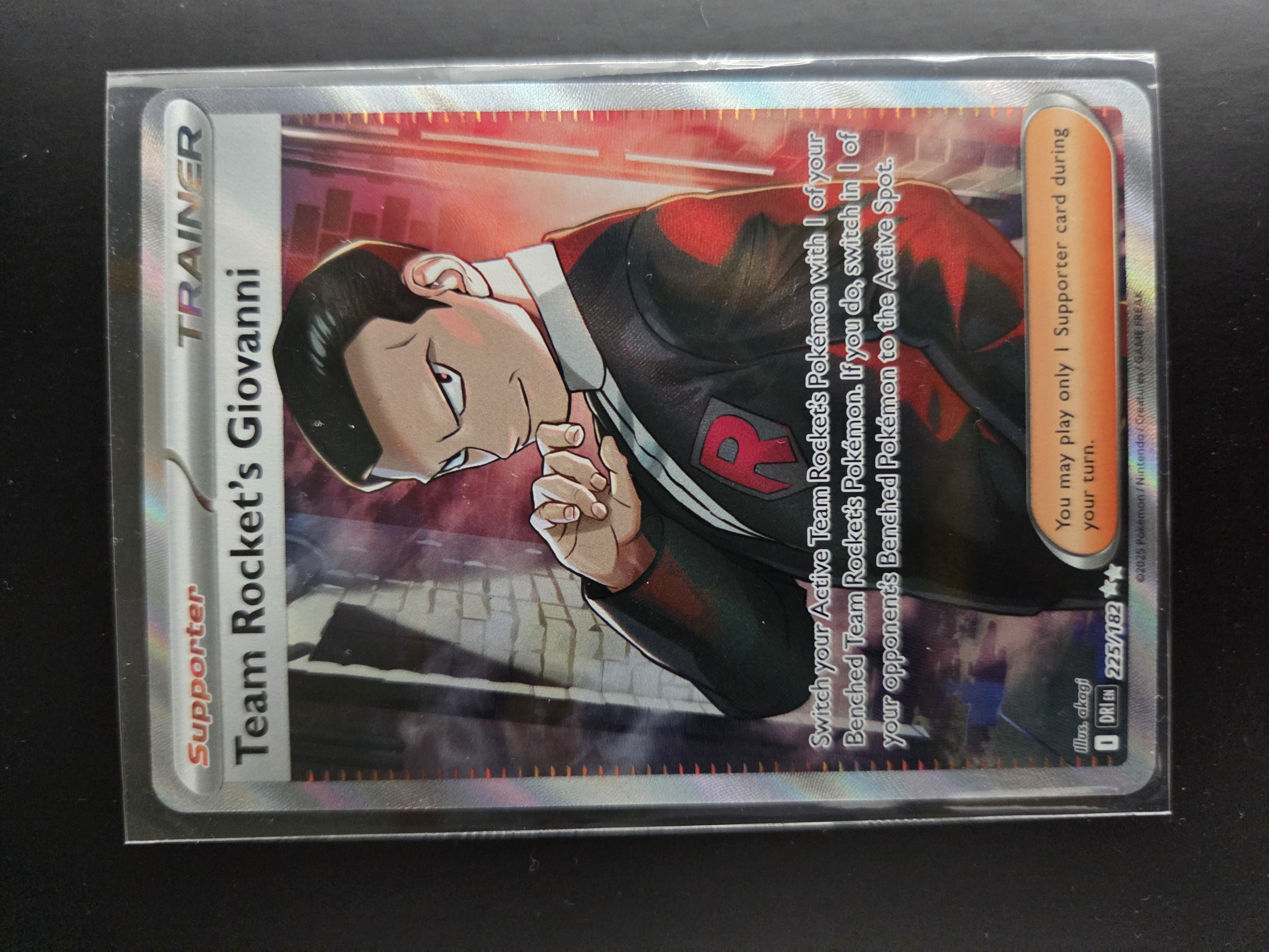 DRI 225/182 Team Rocket's Giovanni