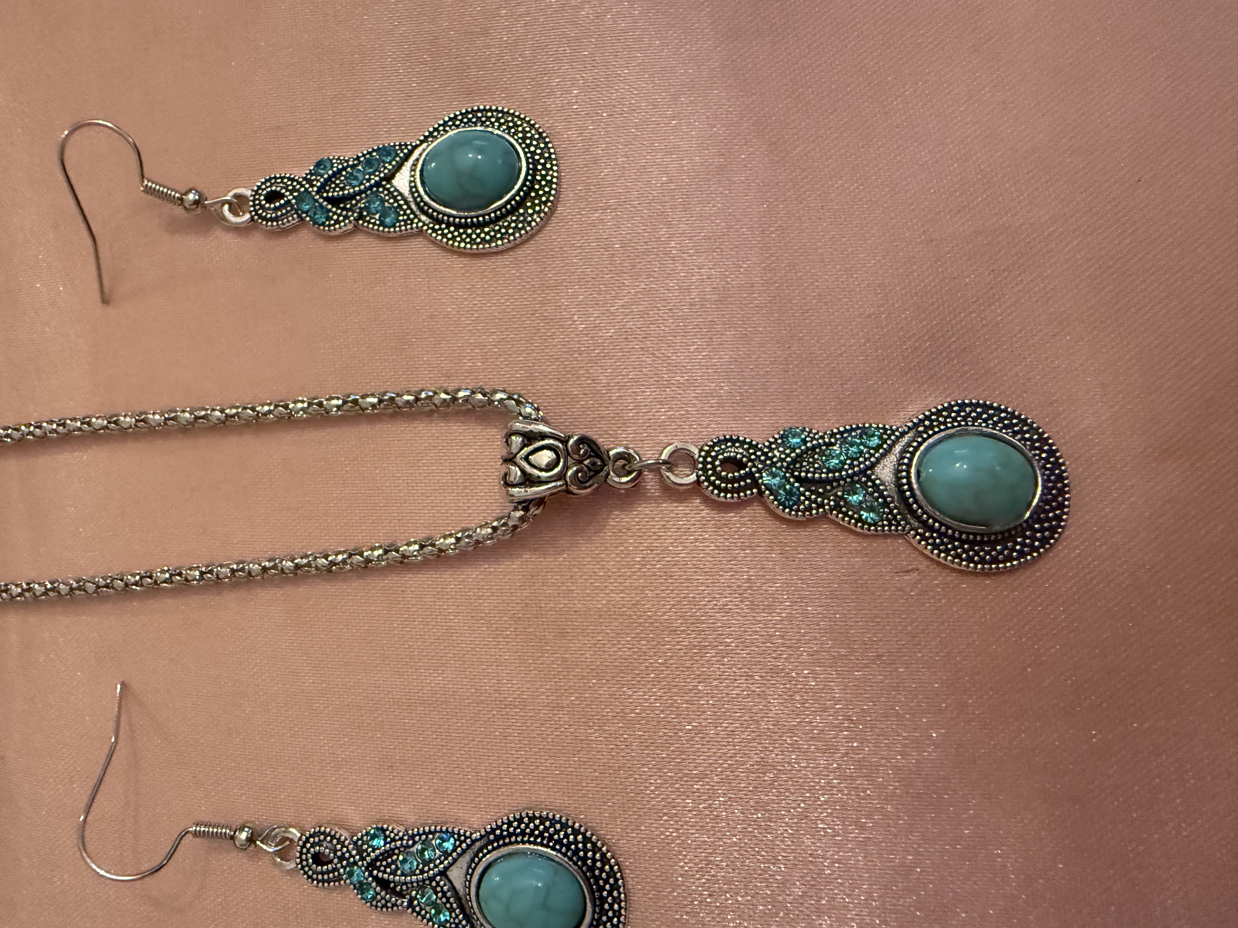 Turquoise earrings & necklace set