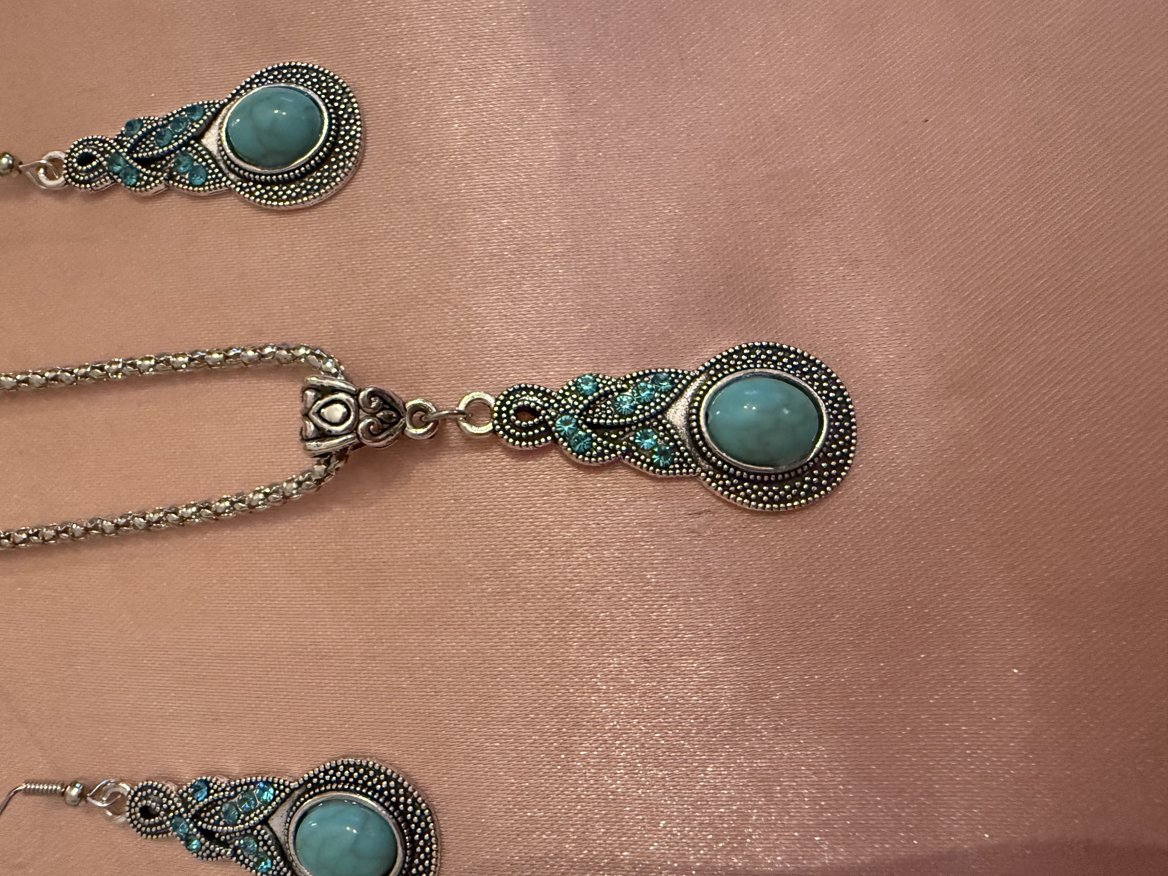 Turquoise earrings & necklace set