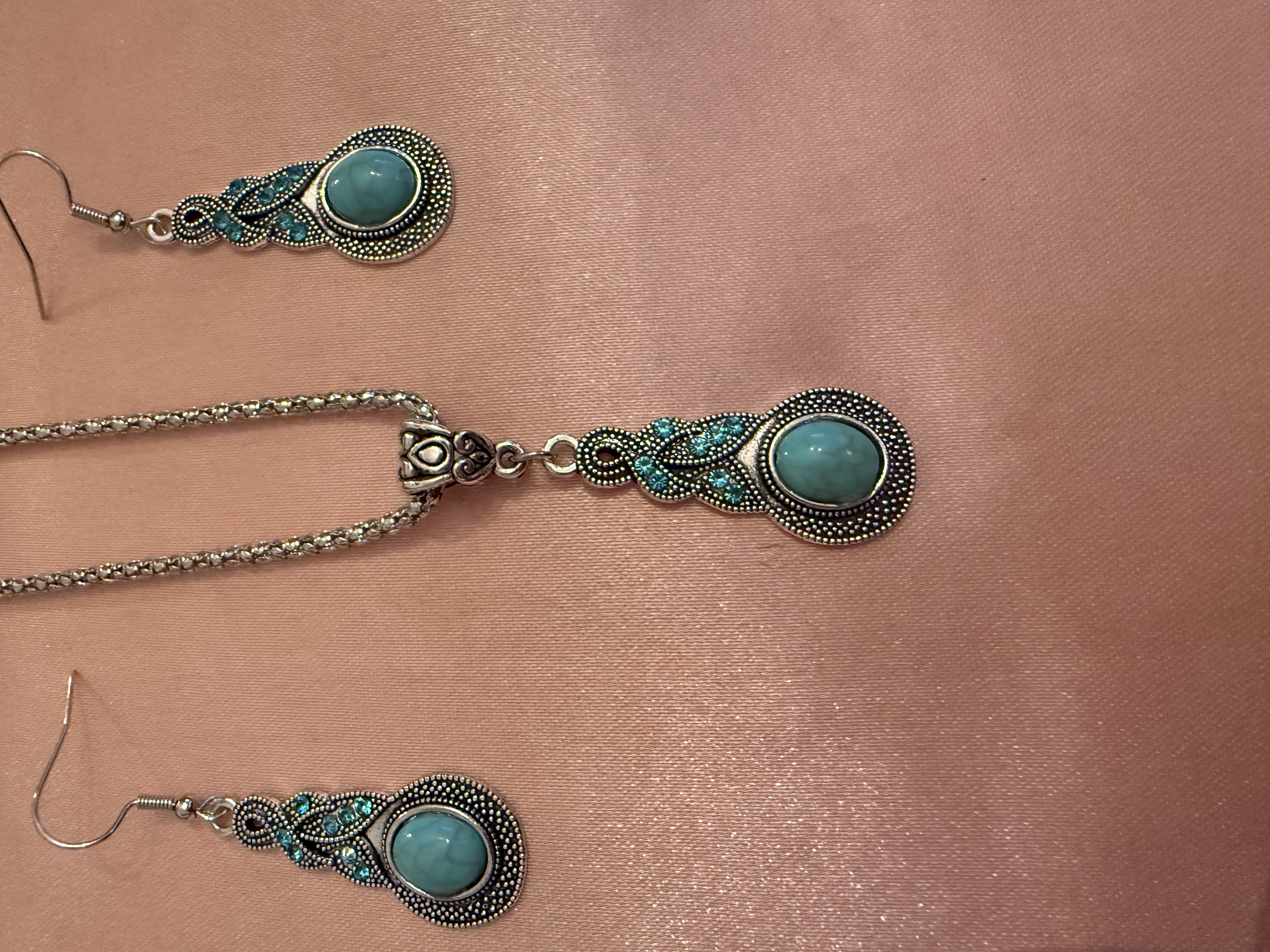 Turquoise earrings & necklace set
