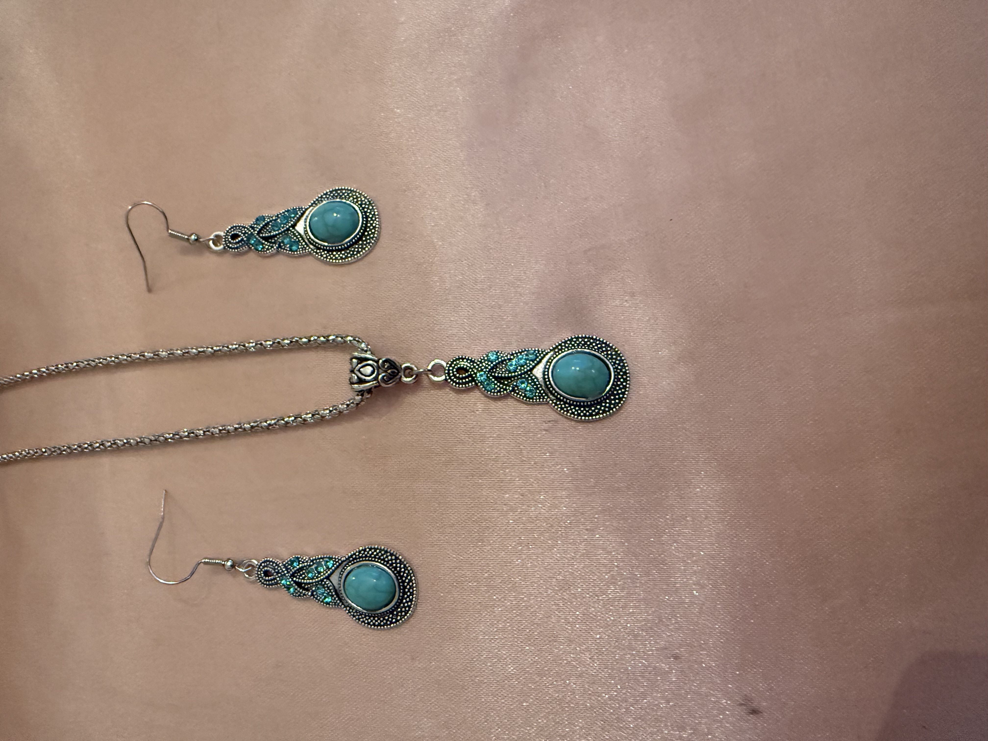 Turquoise earrings & necklace set