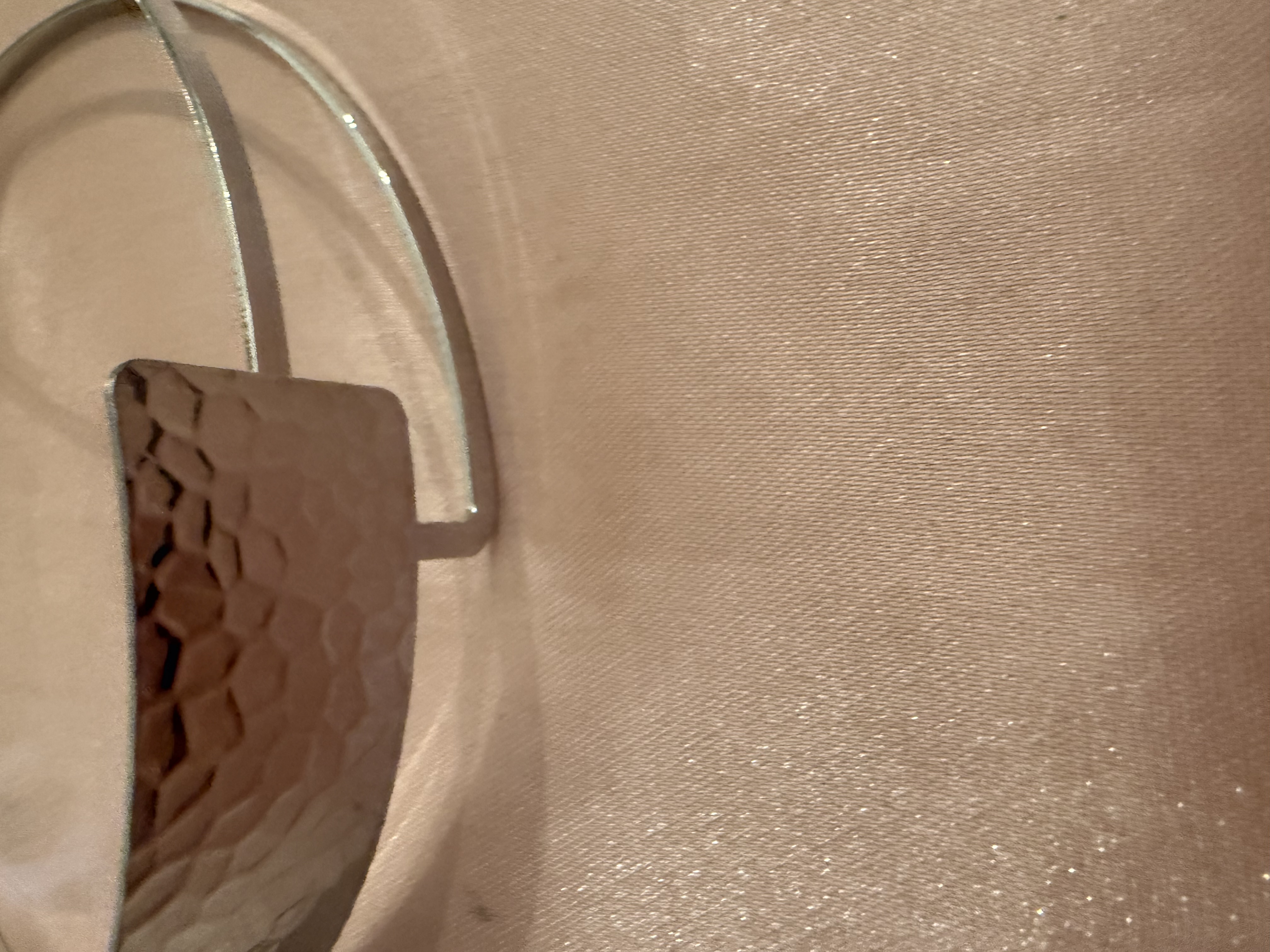 Silver tone necklace