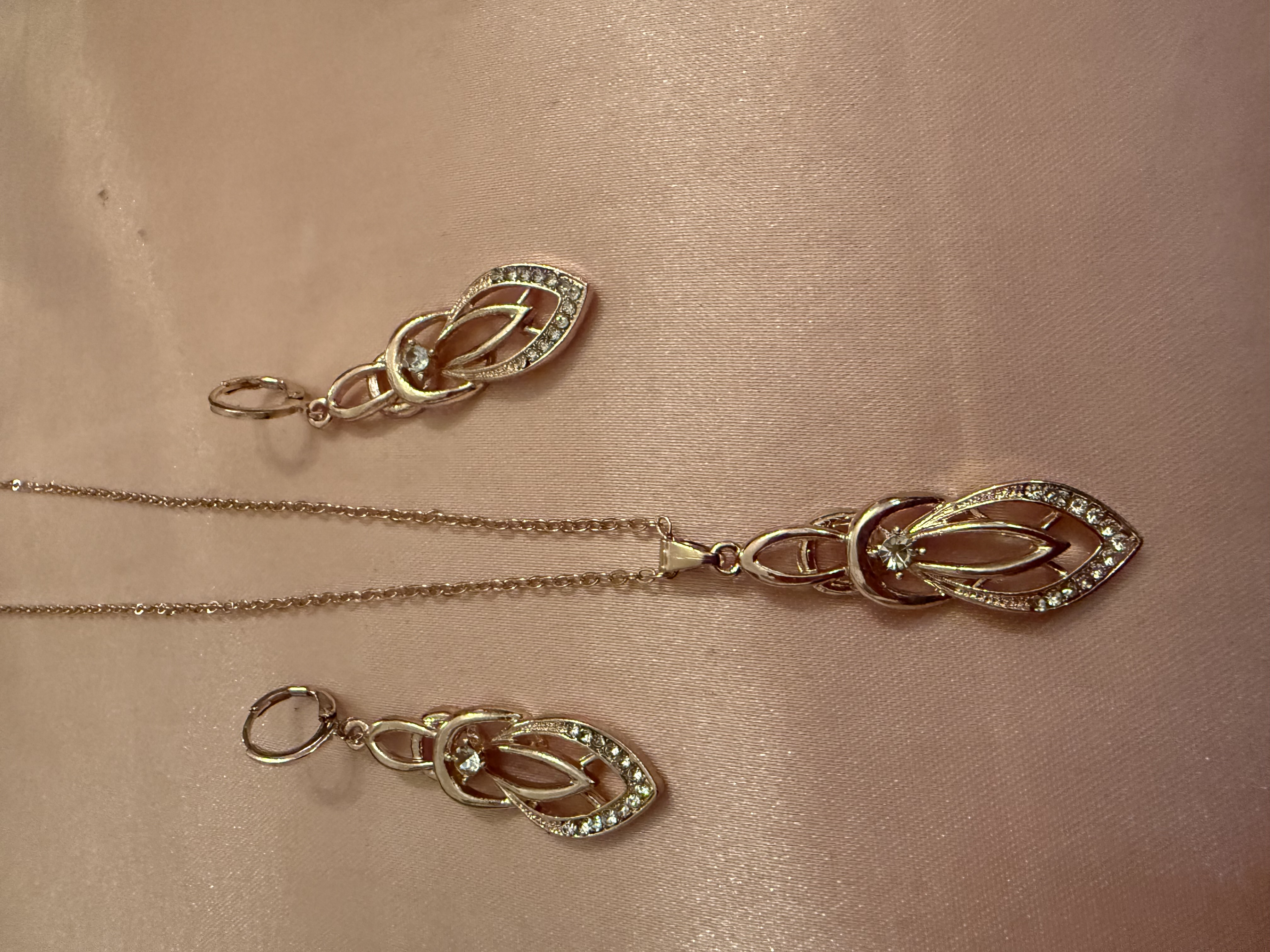 Earrings & necklace set/ gold tone