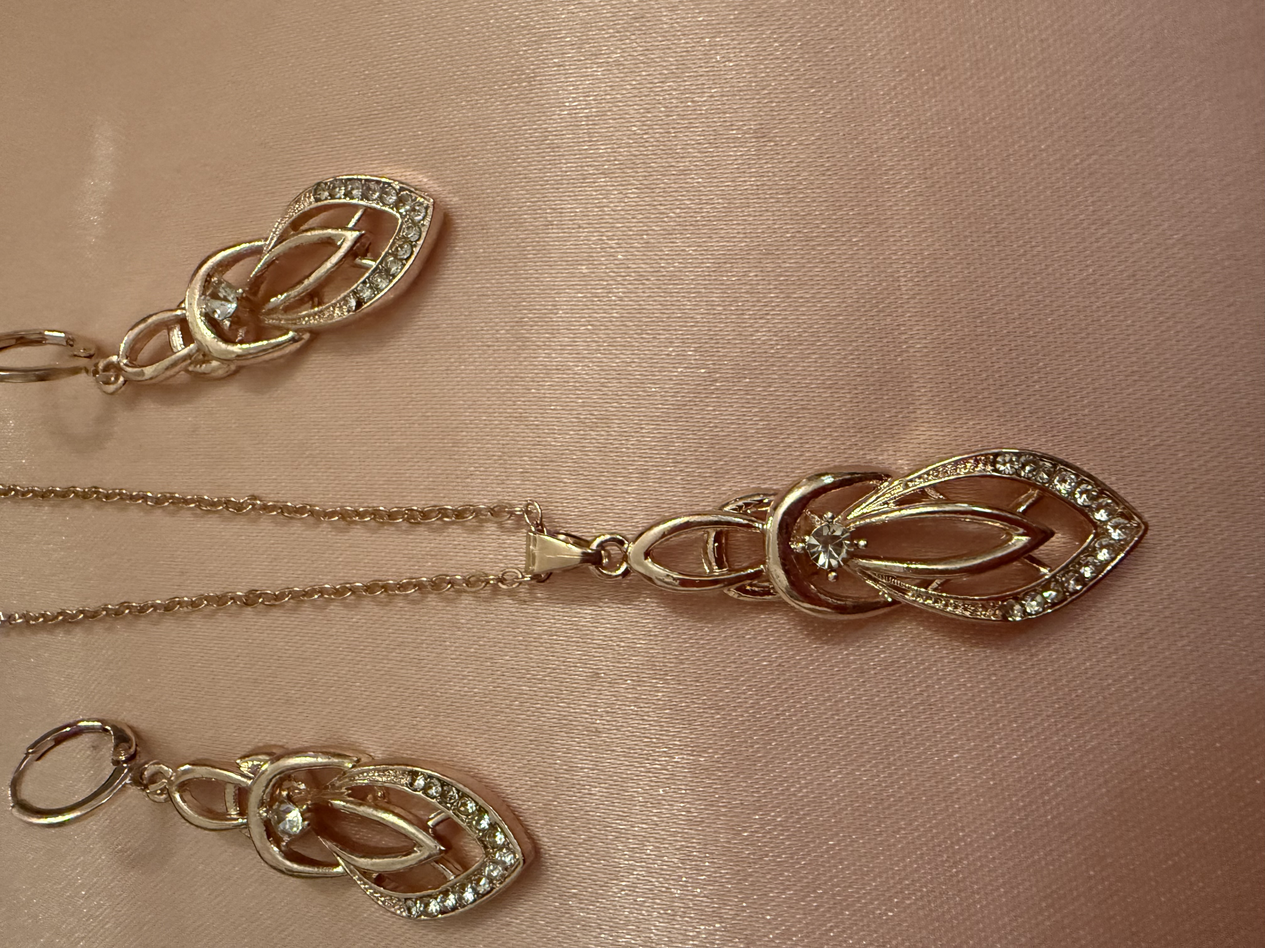 Earrings & necklace set/ gold tone