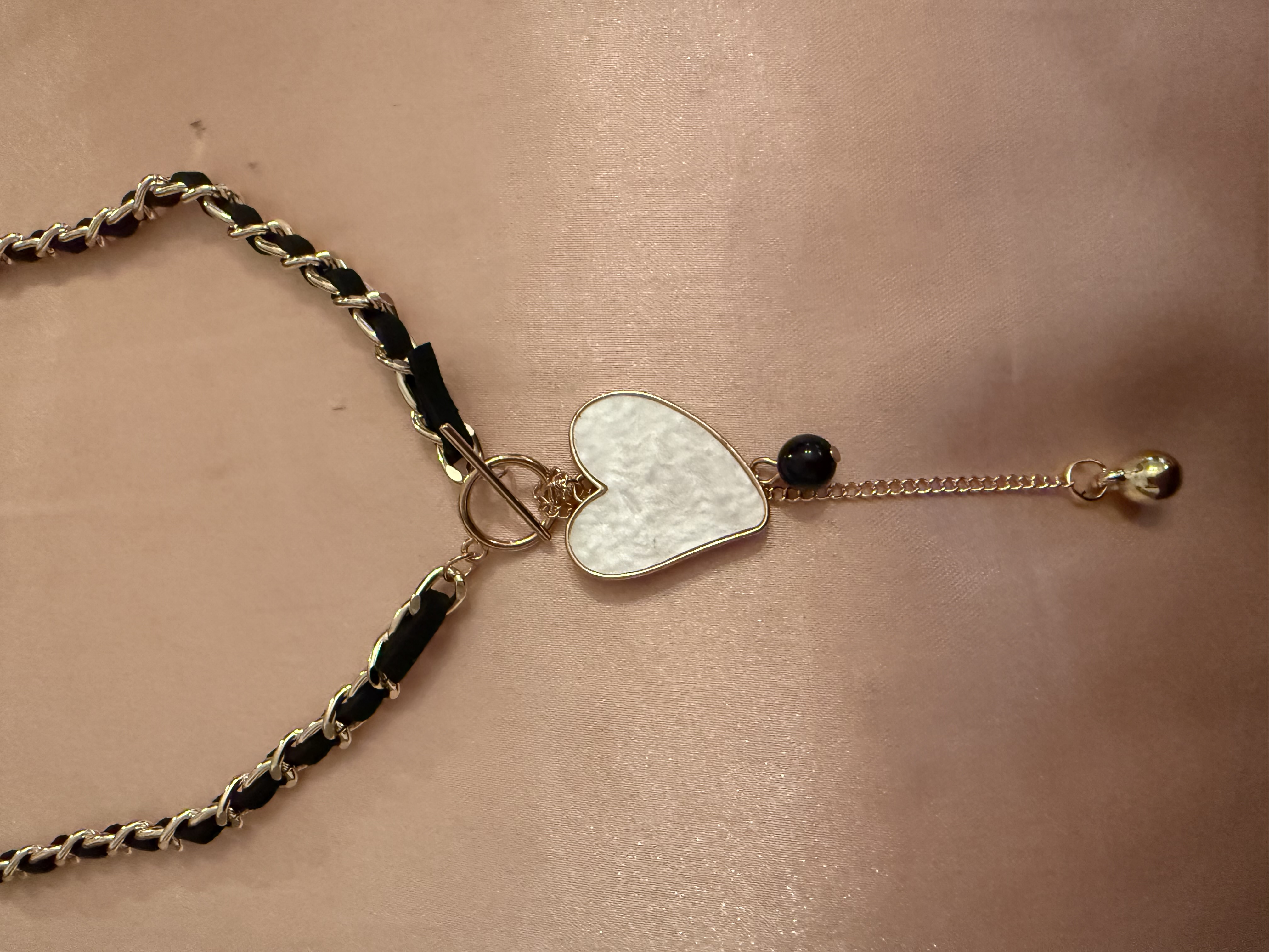 White heart necklace