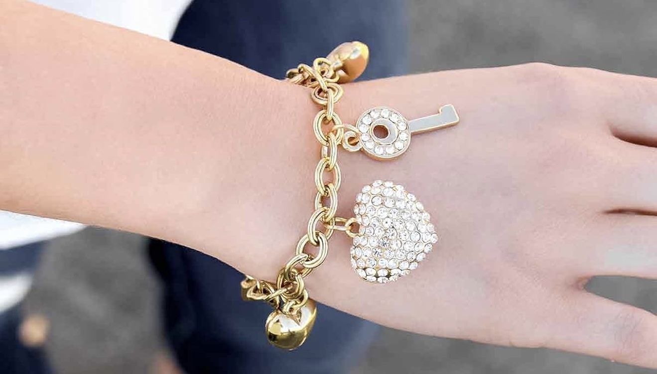 Charm bracelet/golden tone